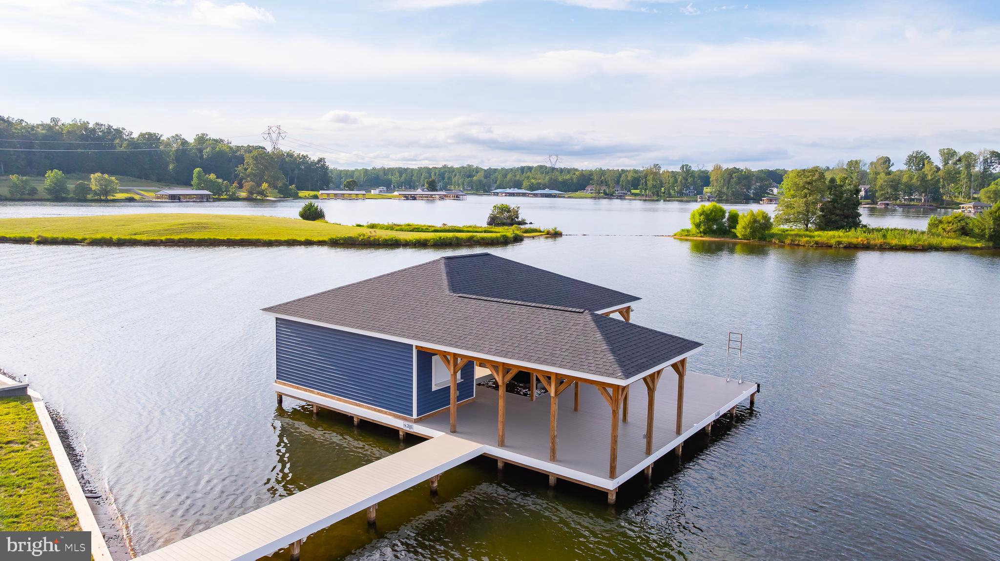 ROCK ISLAND LANDING - Residential