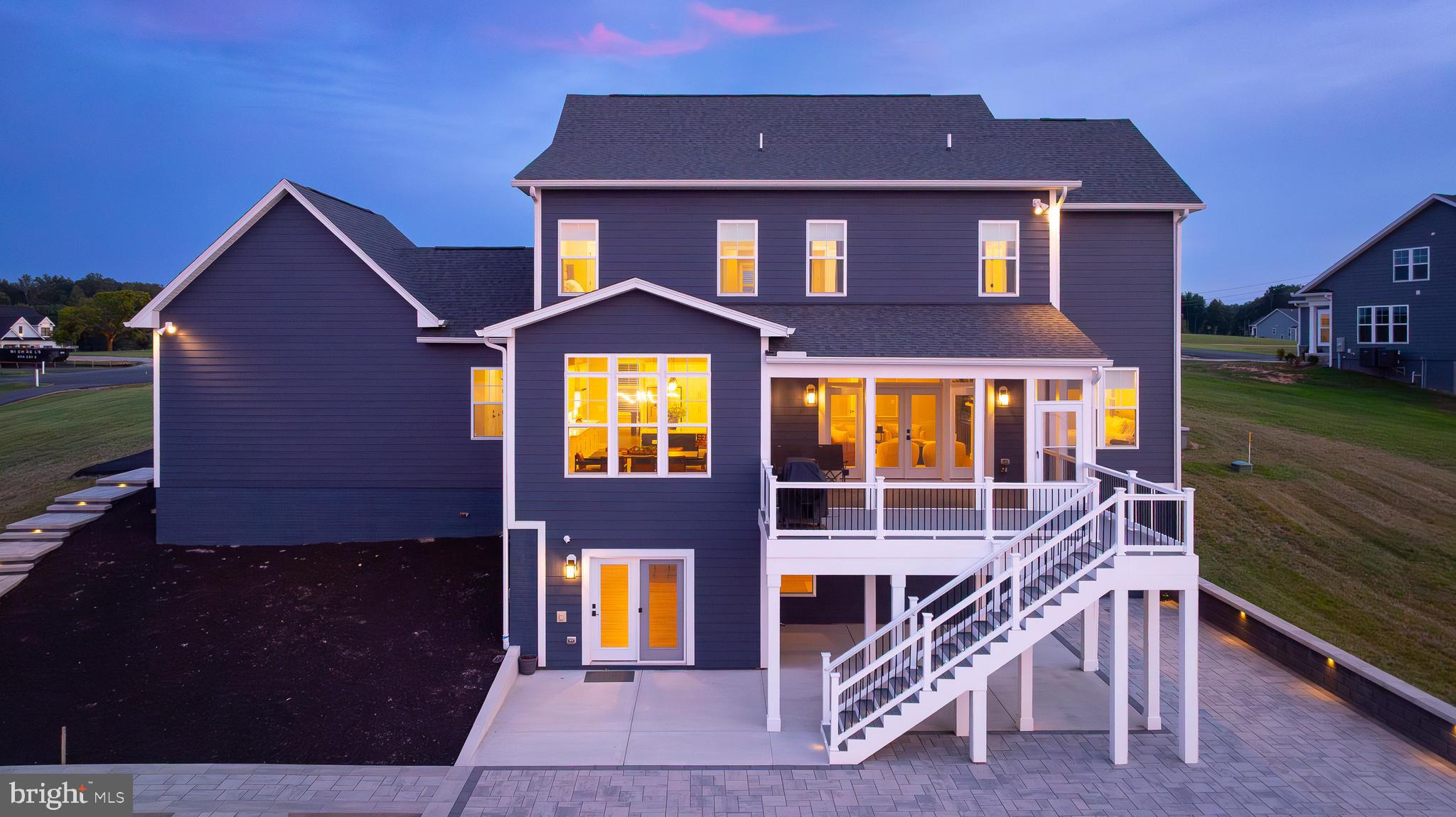 ROCK ISLAND LANDING - Residential