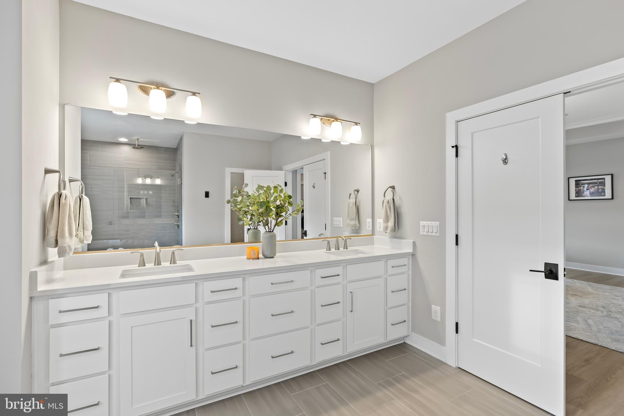 ROCK ISLAND LANDING - Residential