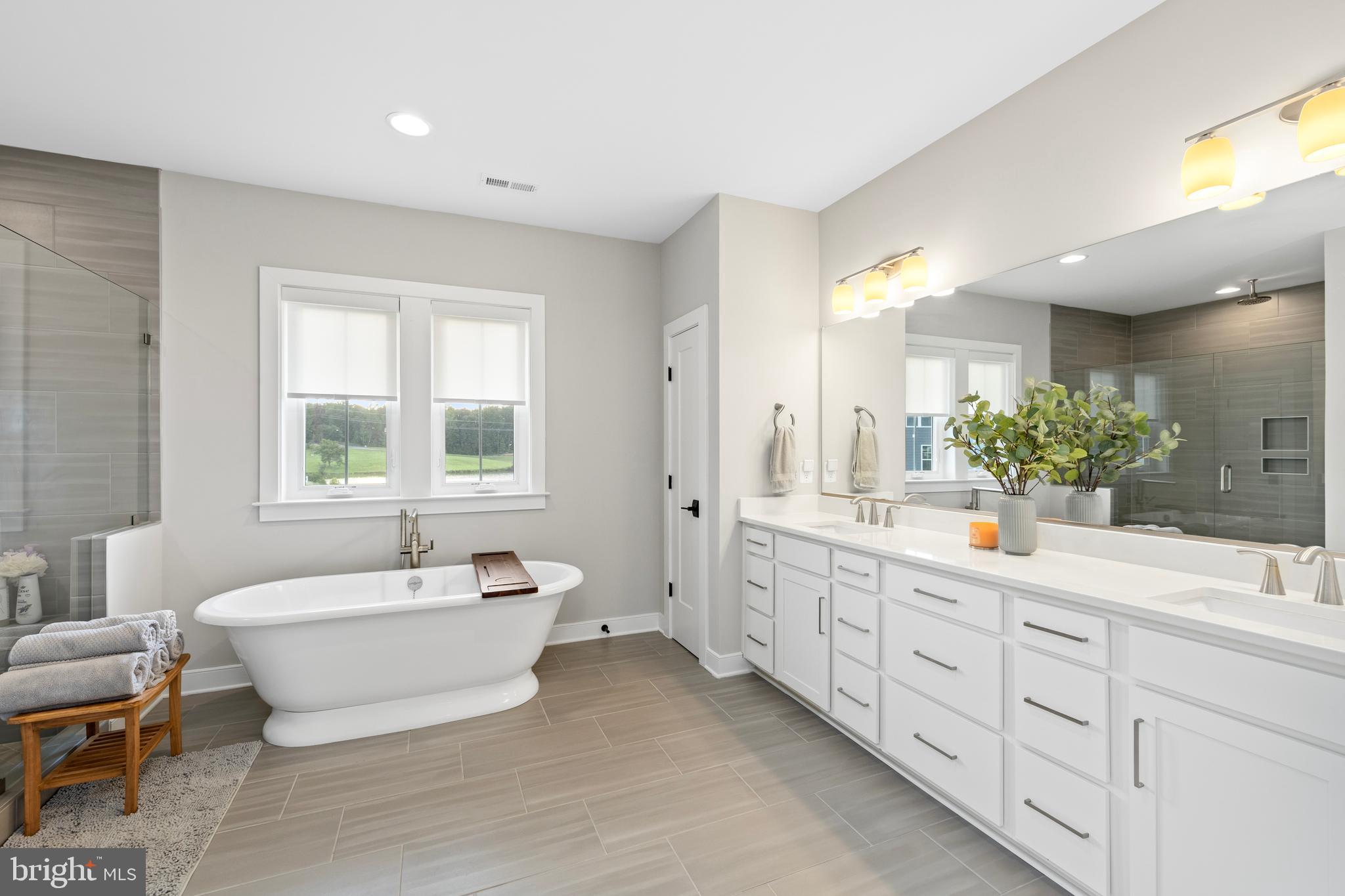 ROCK ISLAND LANDING - Residential