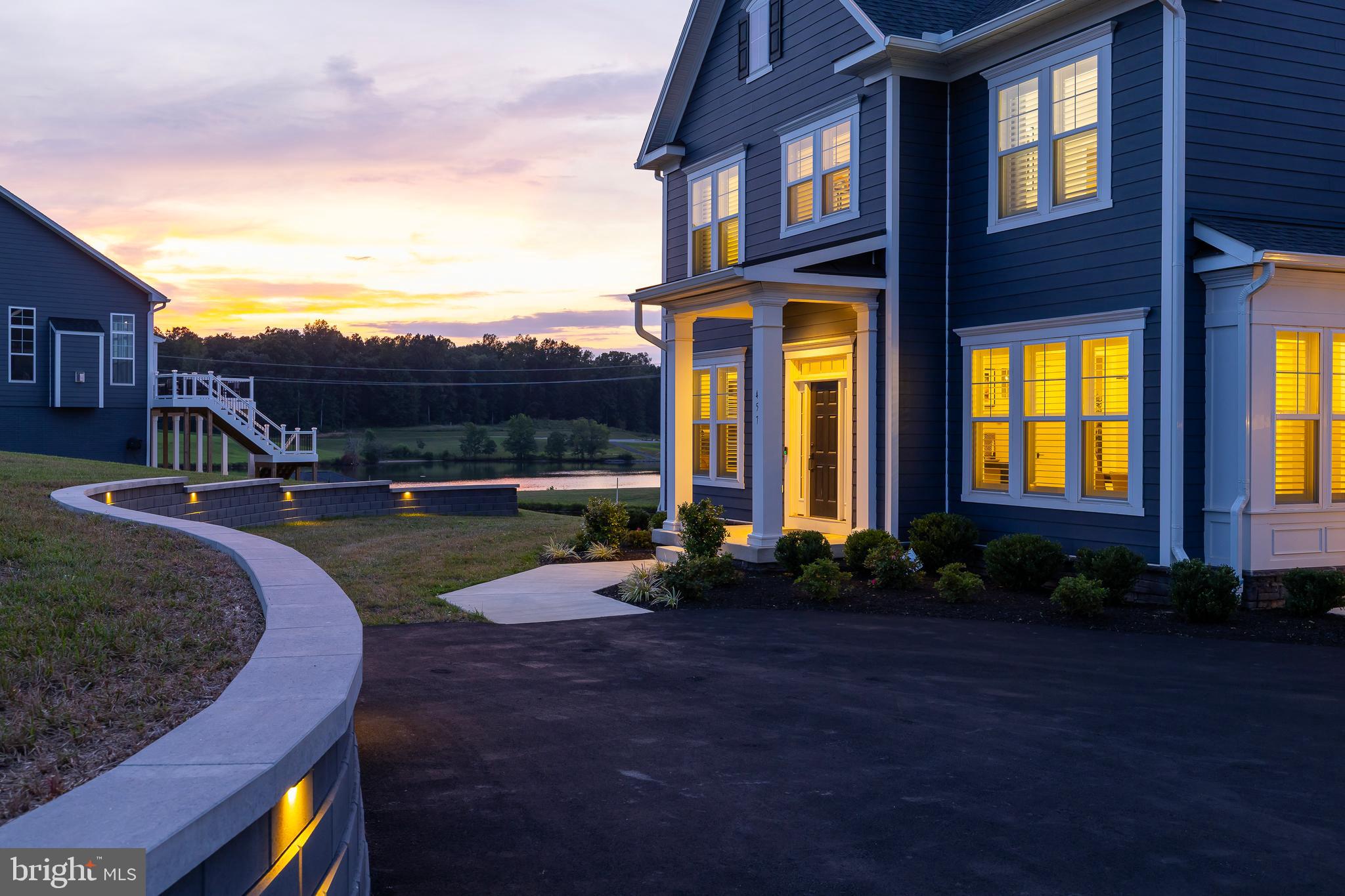 ROCK ISLAND LANDING - Residential