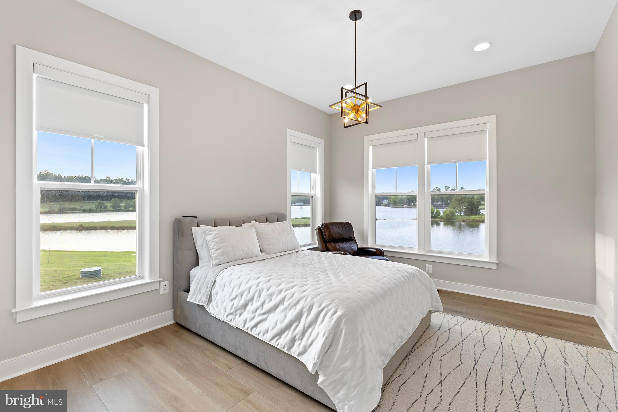 ROCK ISLAND LANDING - Residential