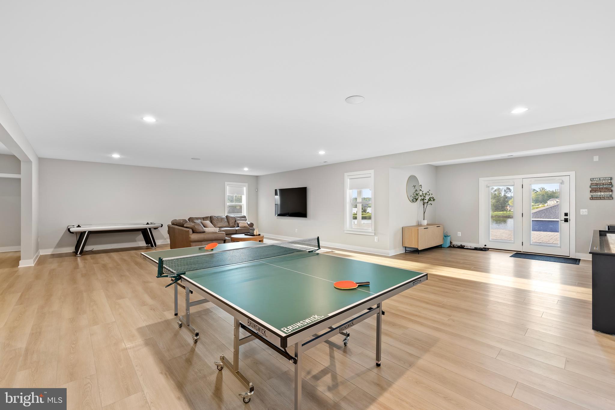 ROCK ISLAND LANDING - Residential