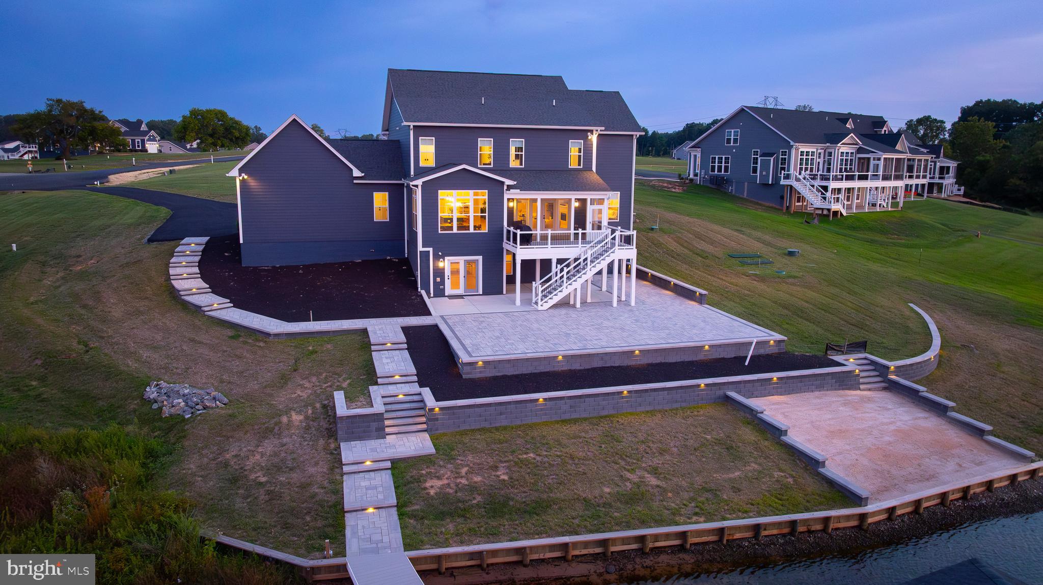 ROCK ISLAND LANDING - Residential