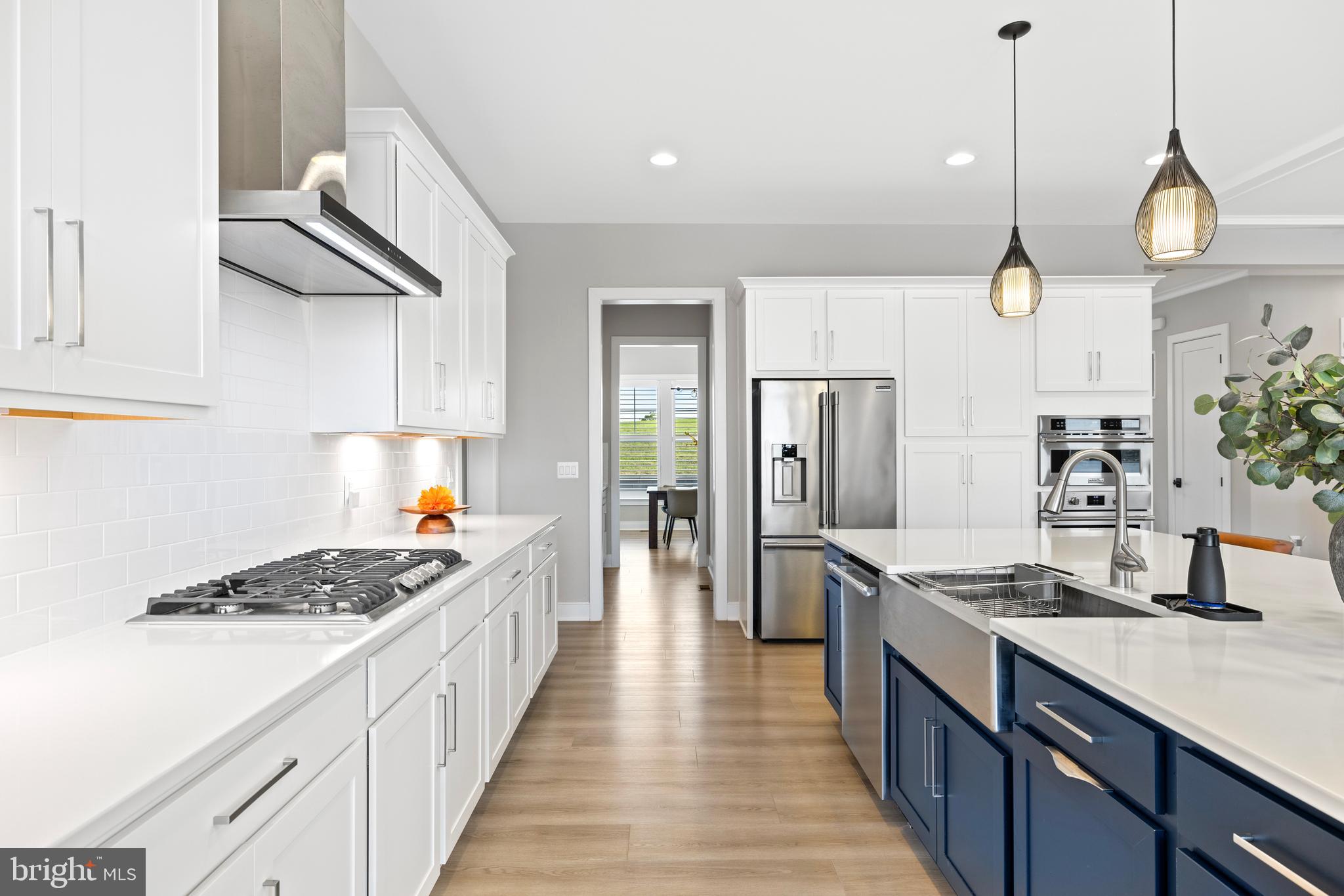 ROCK ISLAND LANDING - Residential