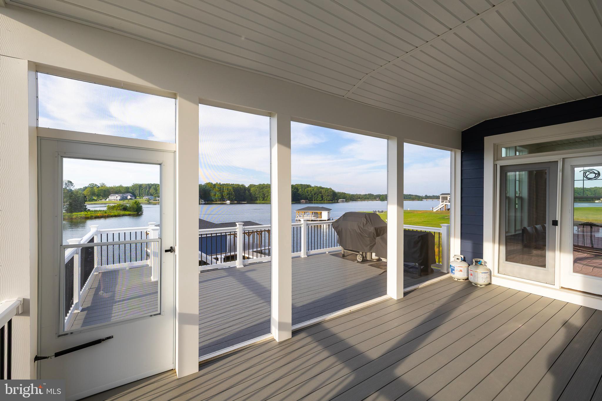 ROCK ISLAND LANDING - Residential