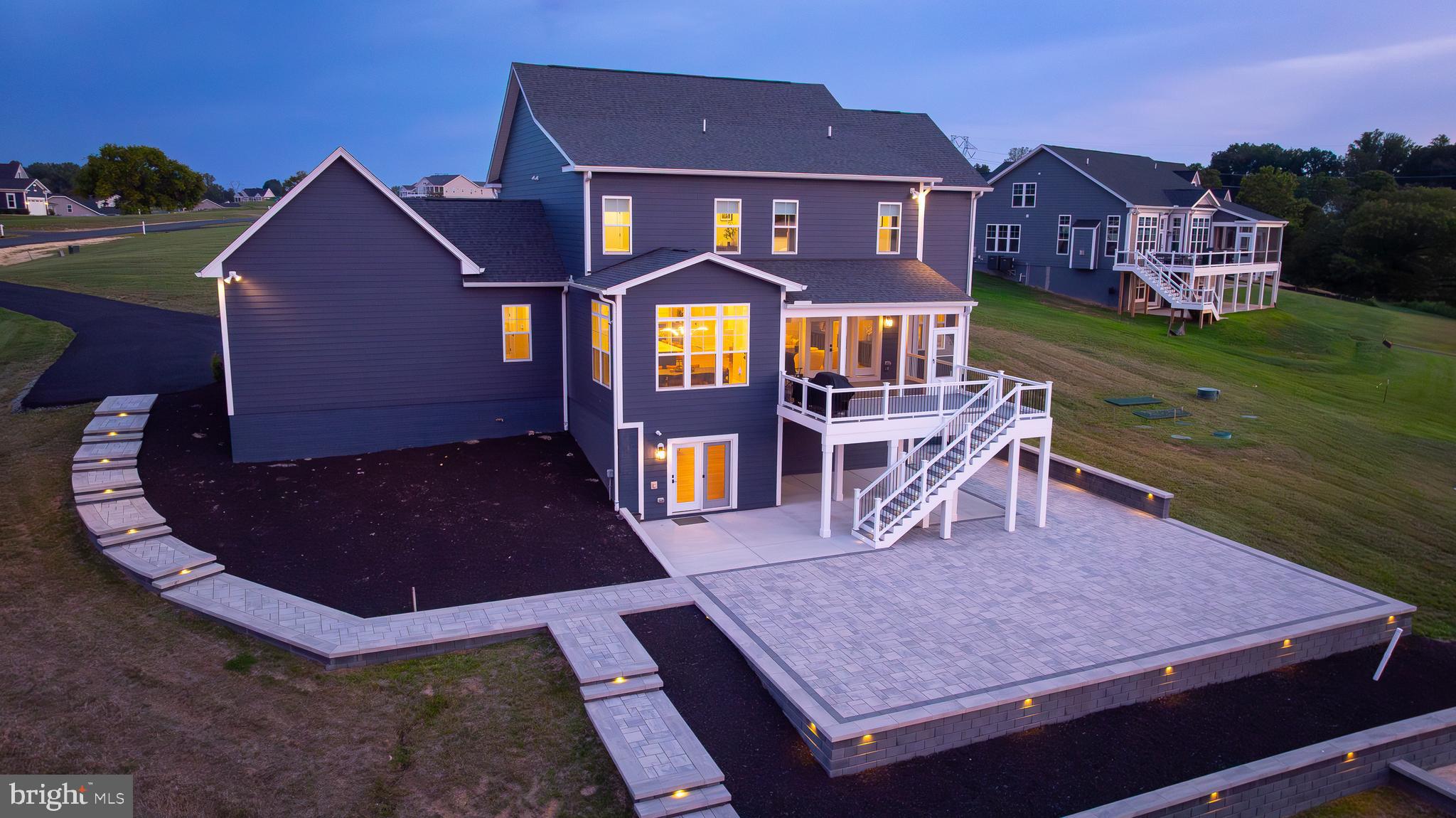 ROCK ISLAND LANDING - Residential