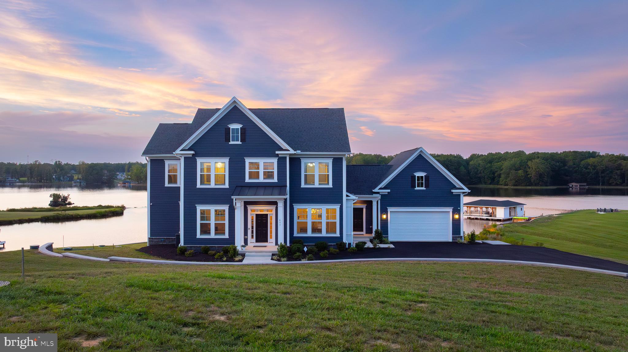 ROCK ISLAND LANDING - Residential