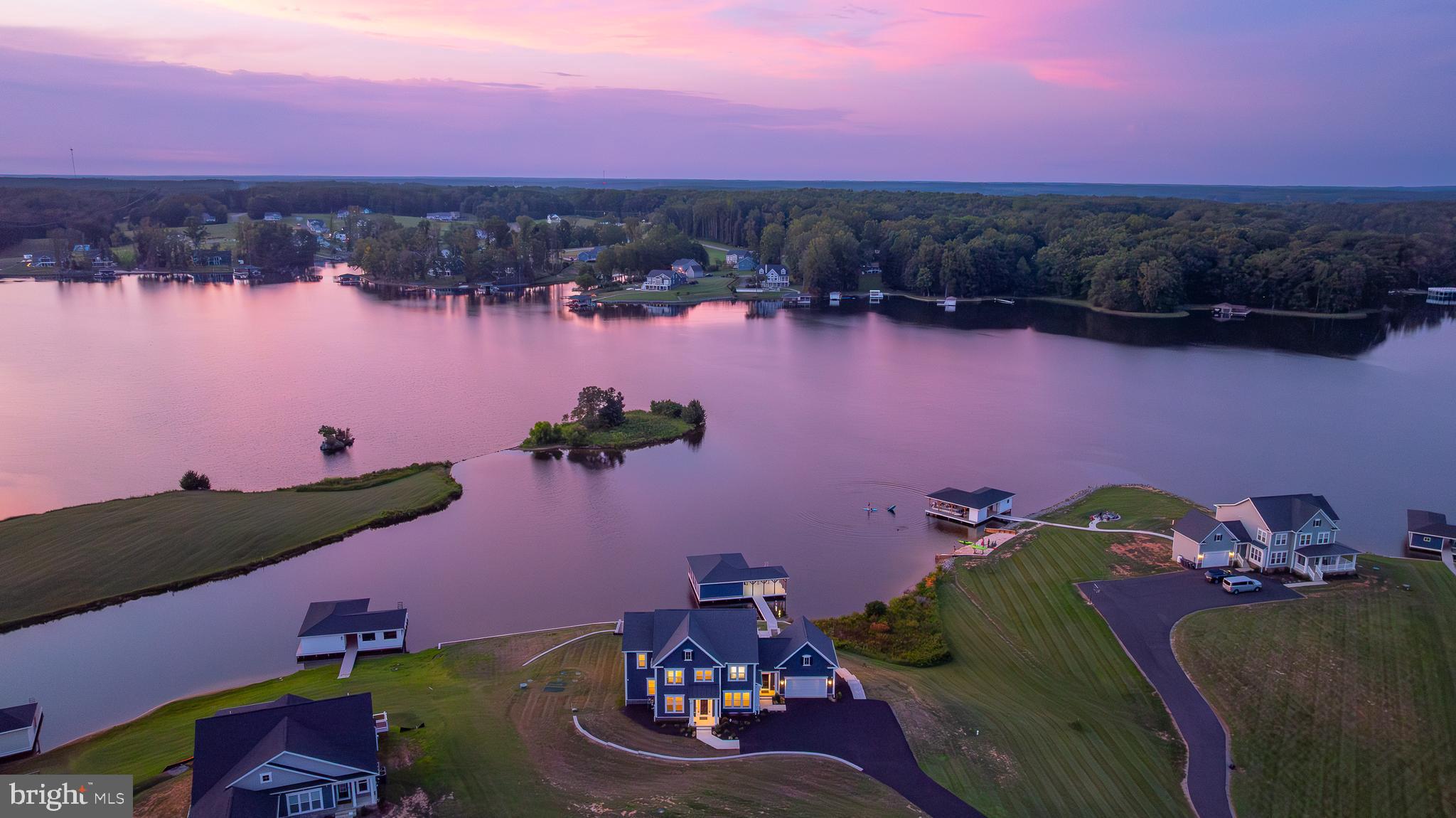 ROCK ISLAND LANDING - Residential