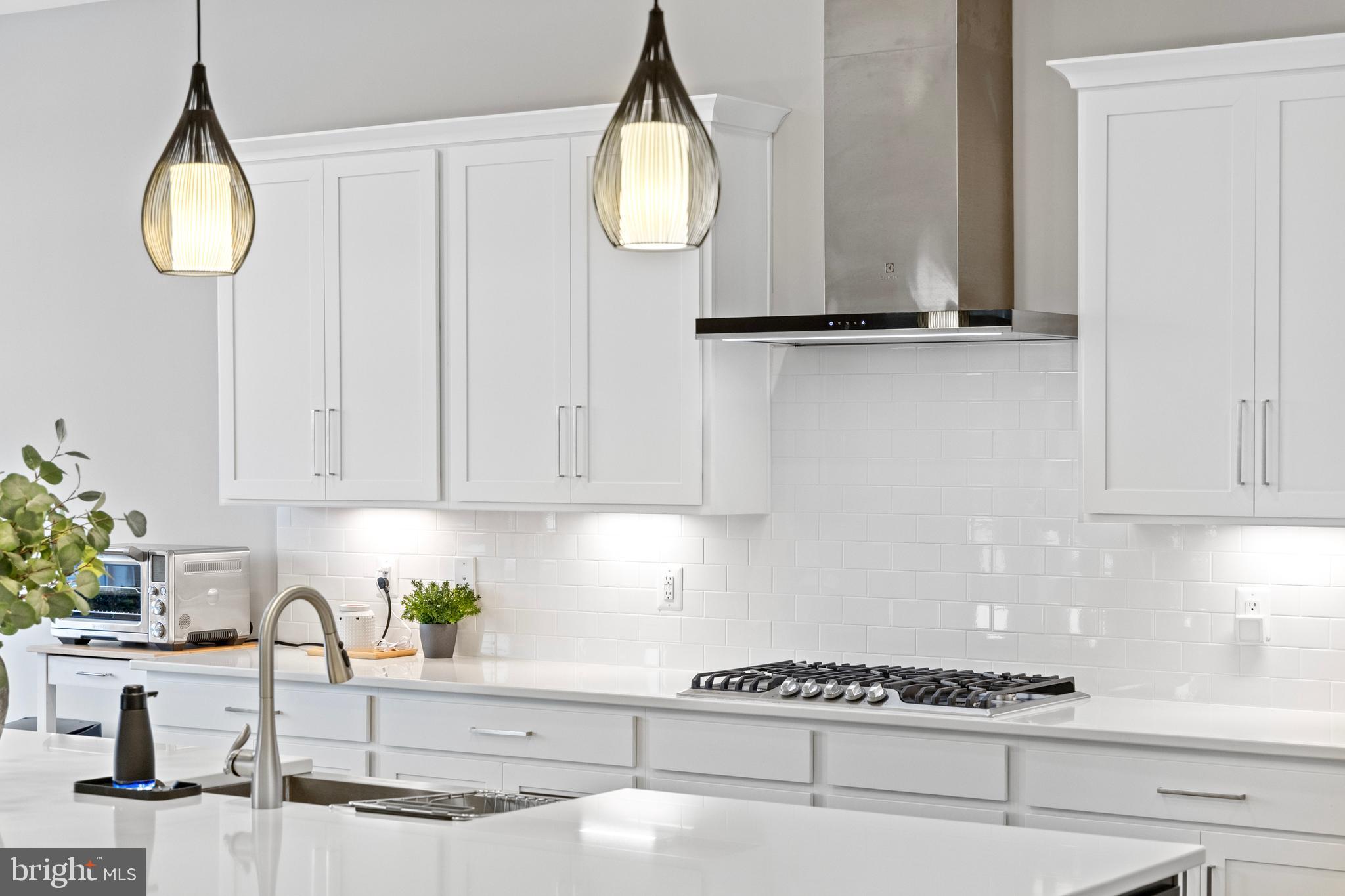 ROCK ISLAND LANDING - Residential