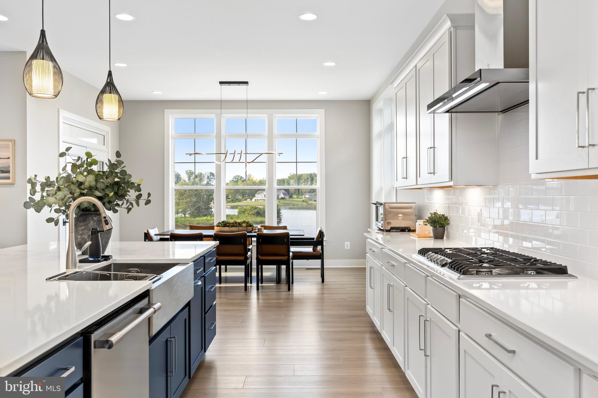 ROCK ISLAND LANDING - Residential