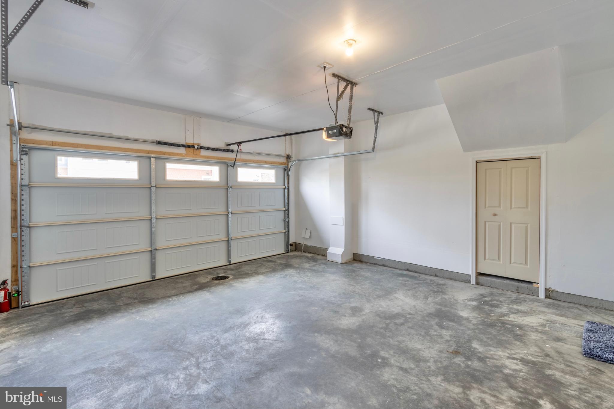 WHITSON WOODS - Residential