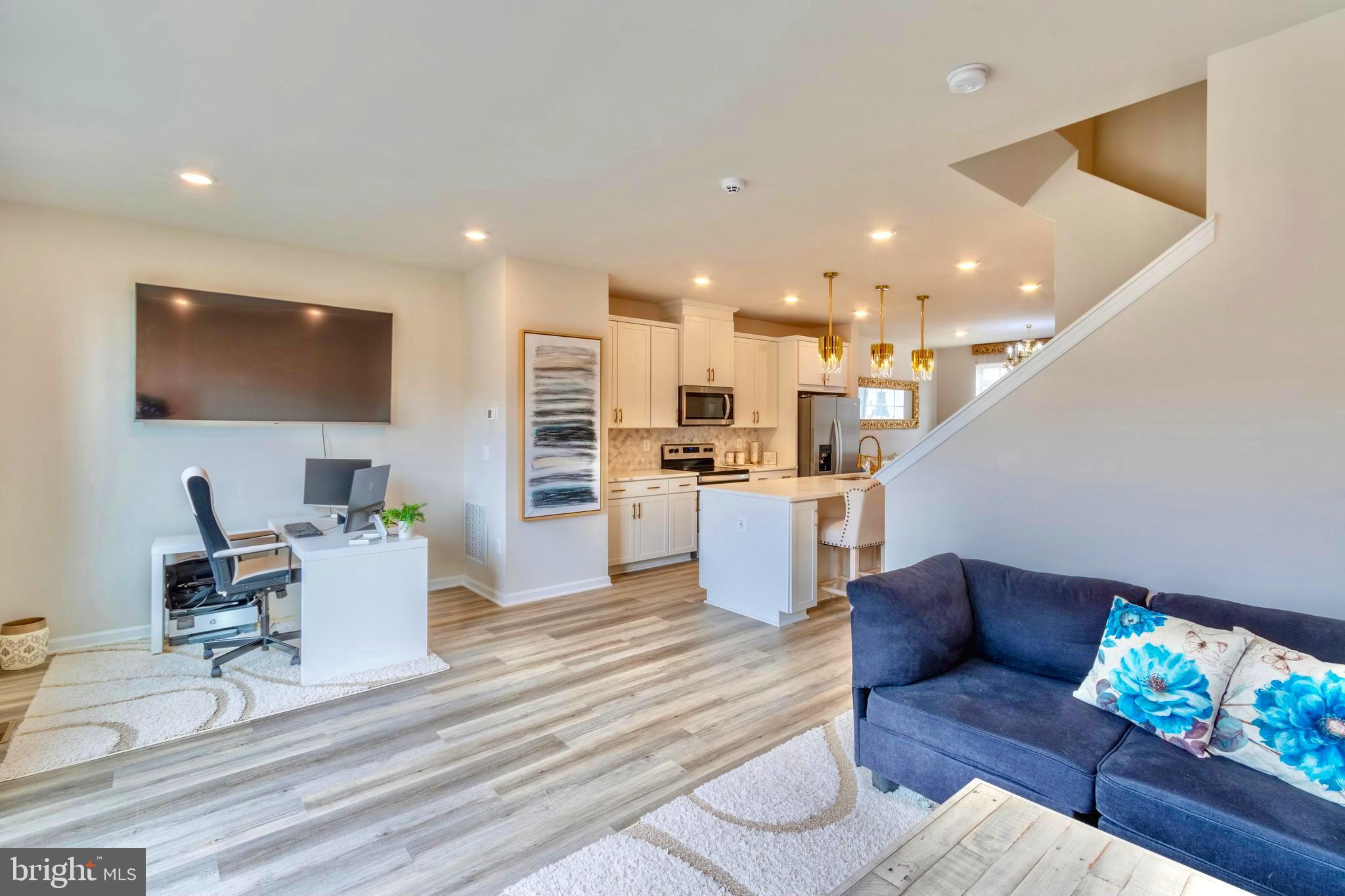 WHITSON WOODS - Residential