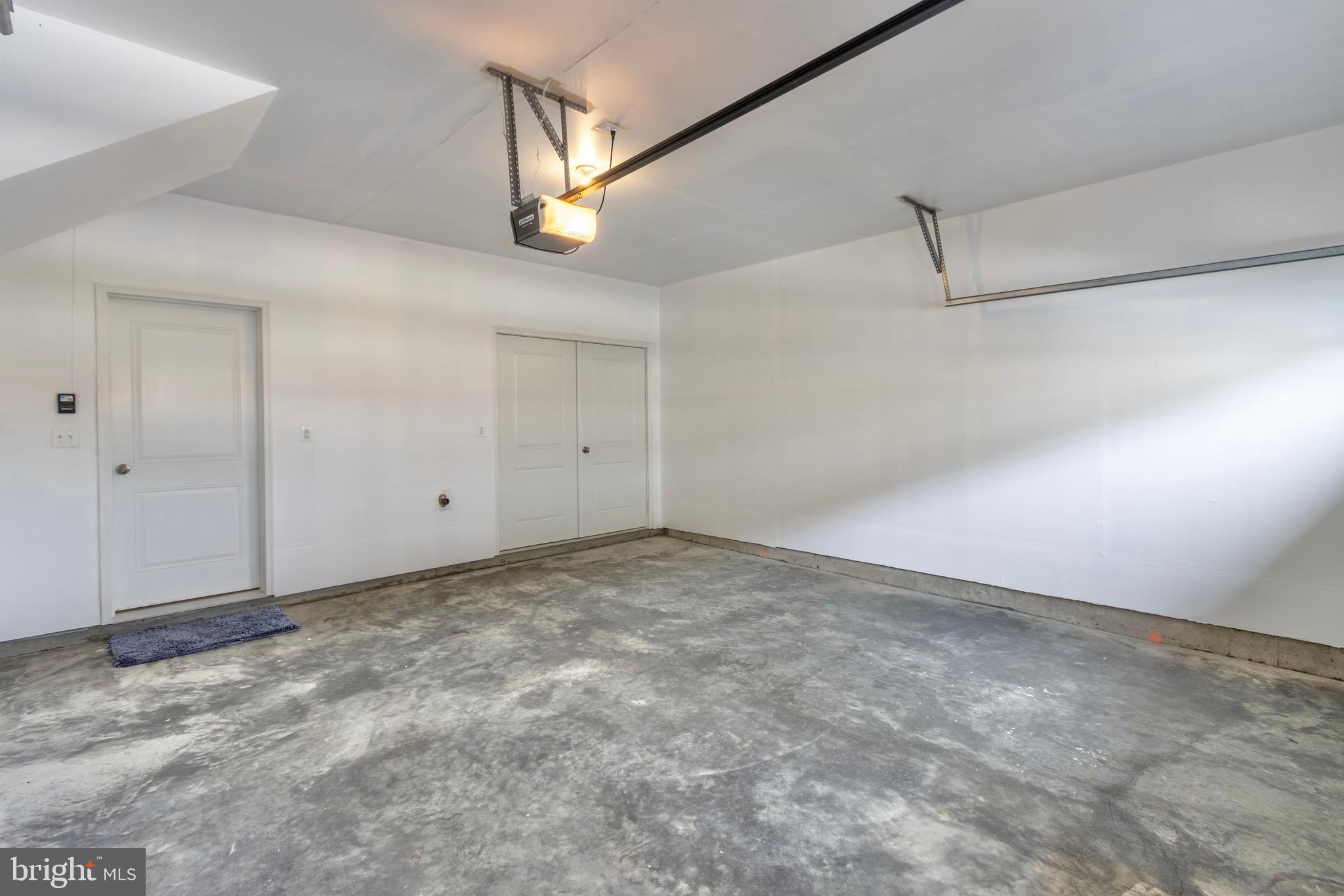 WHITSON WOODS - Residential