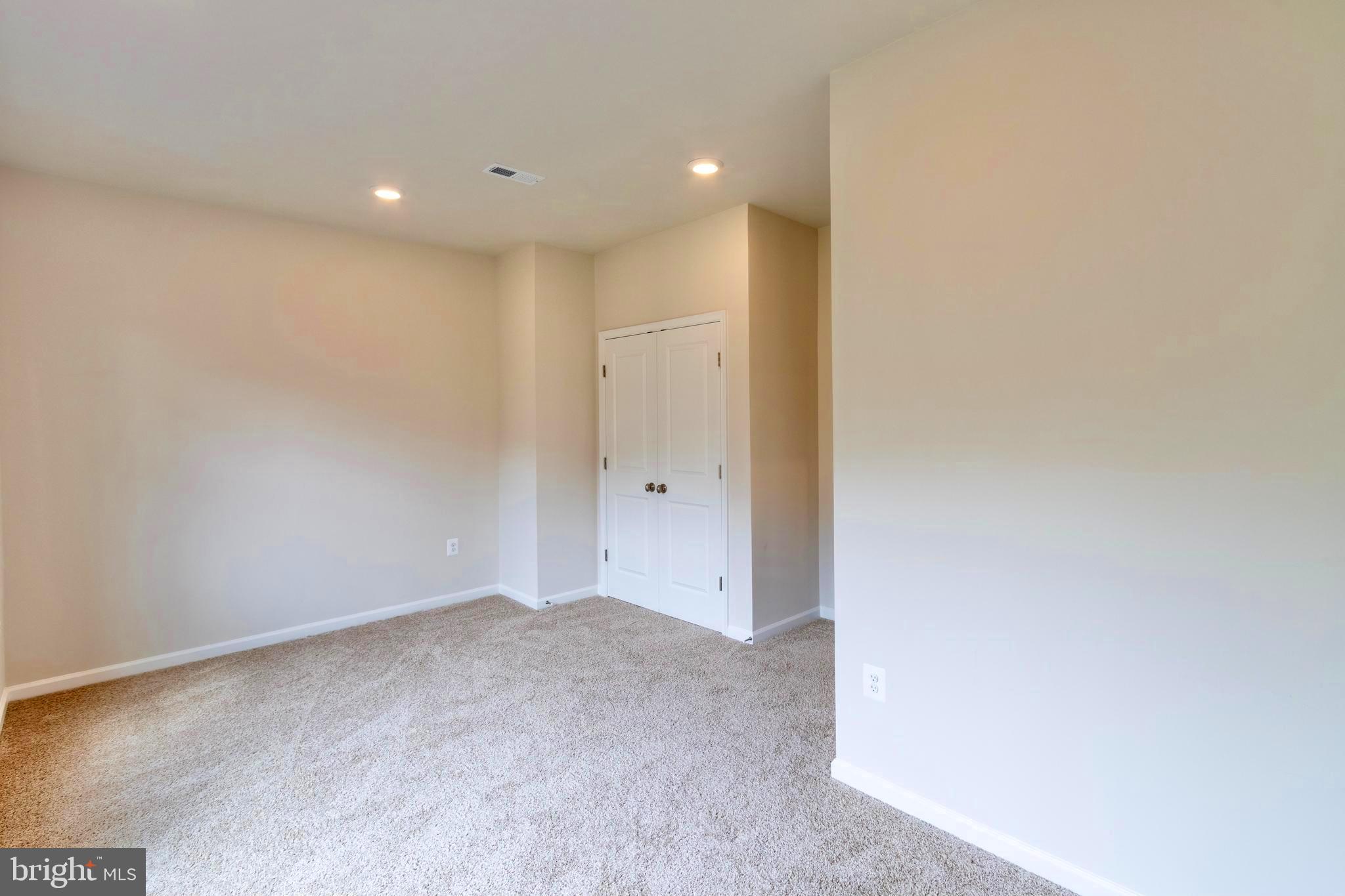 WHITSON WOODS - Residential