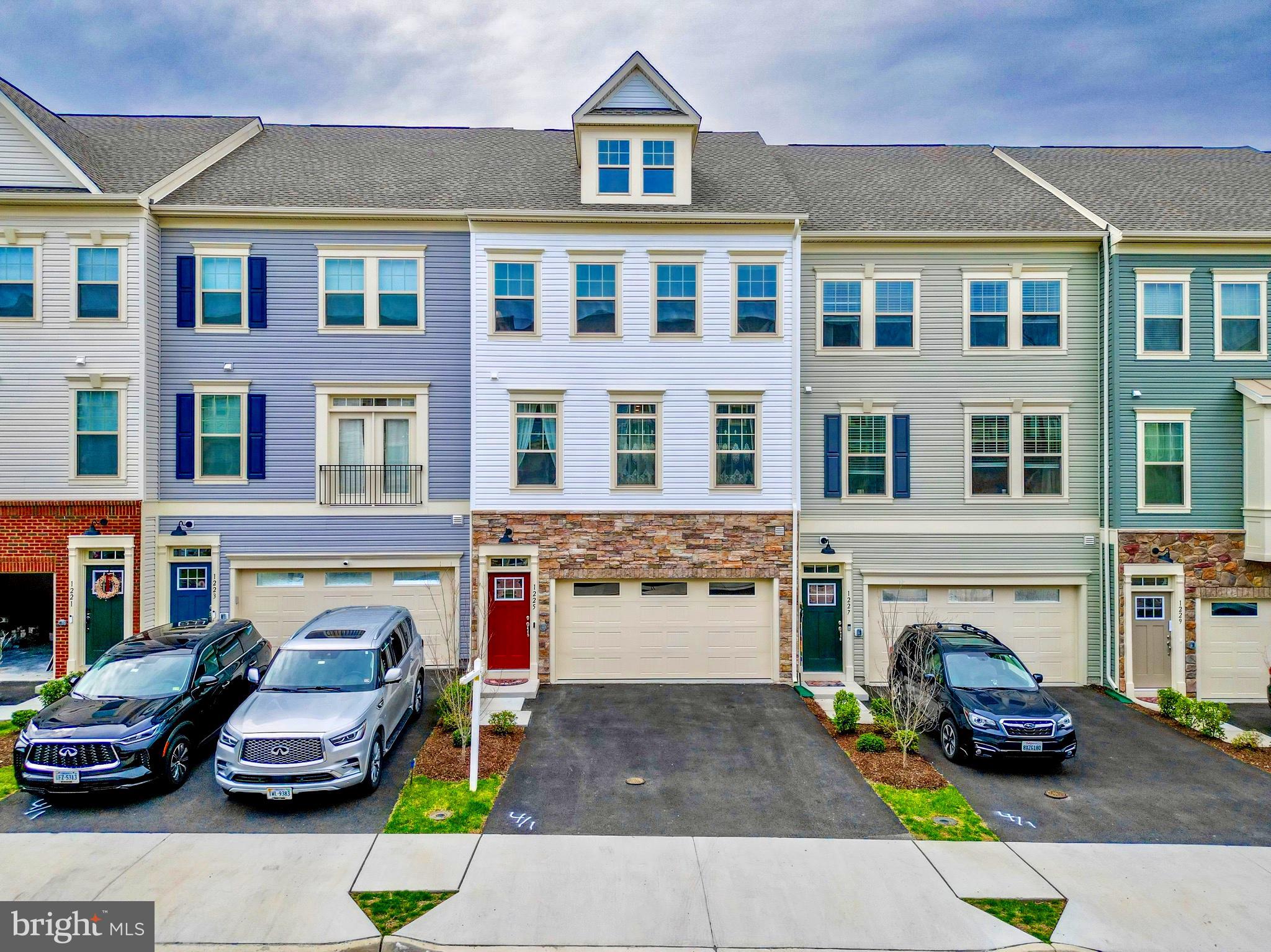 WHITSON WOODS - Residential