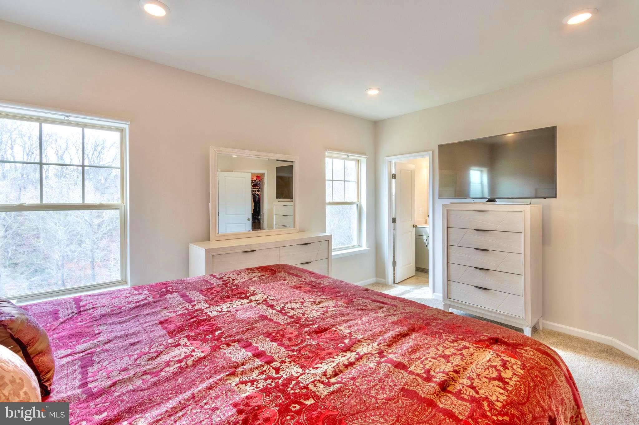 WHITSON WOODS - Residential