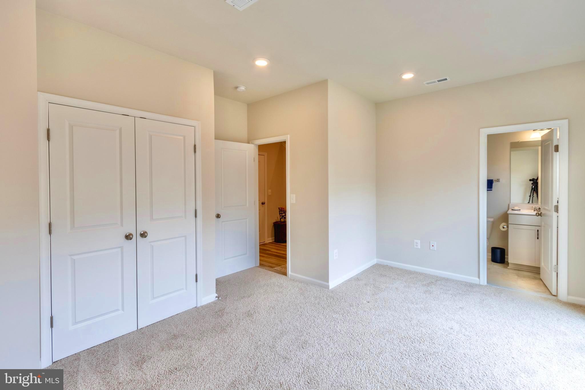 WHITSON WOODS - Residential