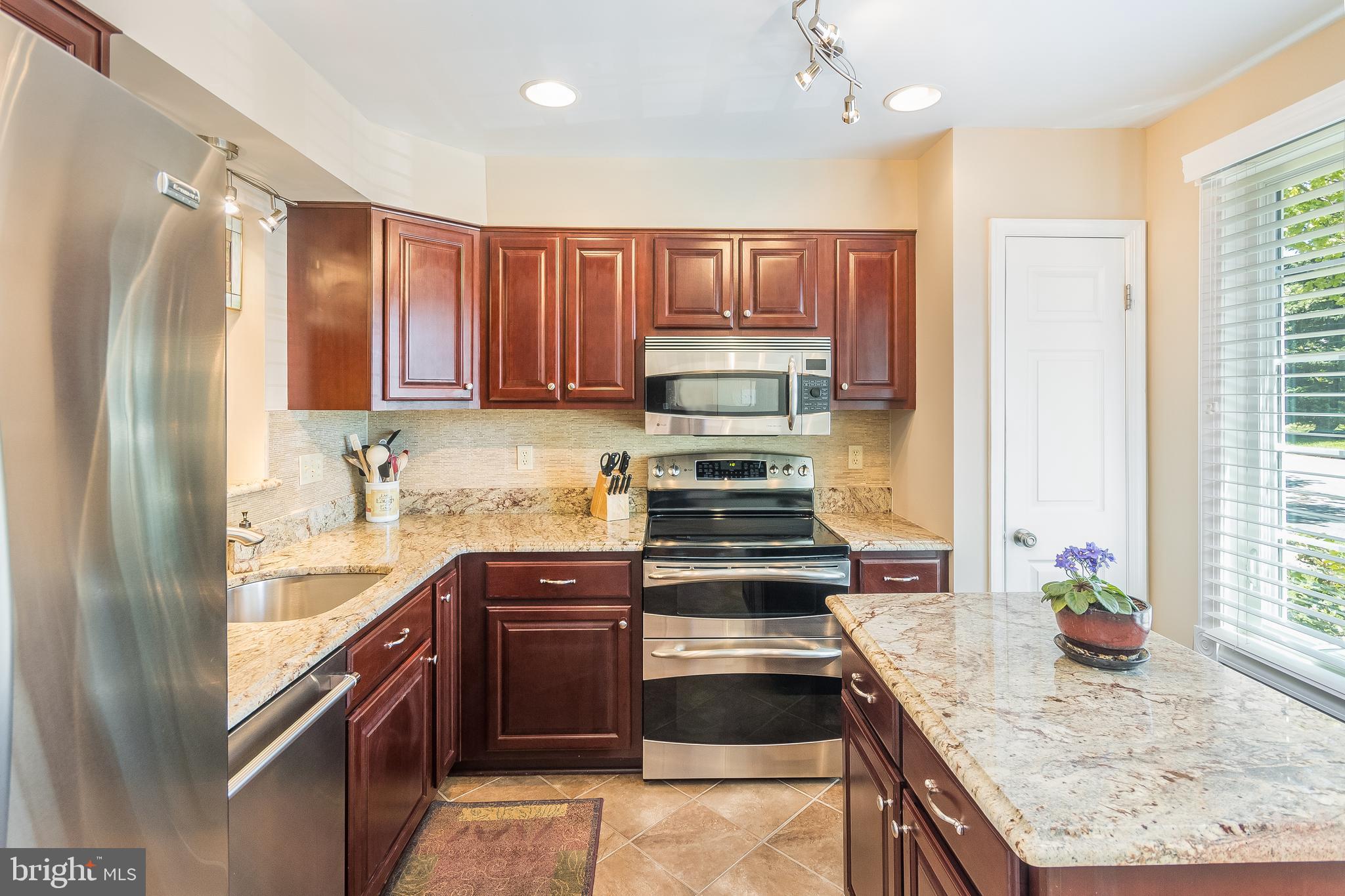 DOMINION HEIGHTS - Residential