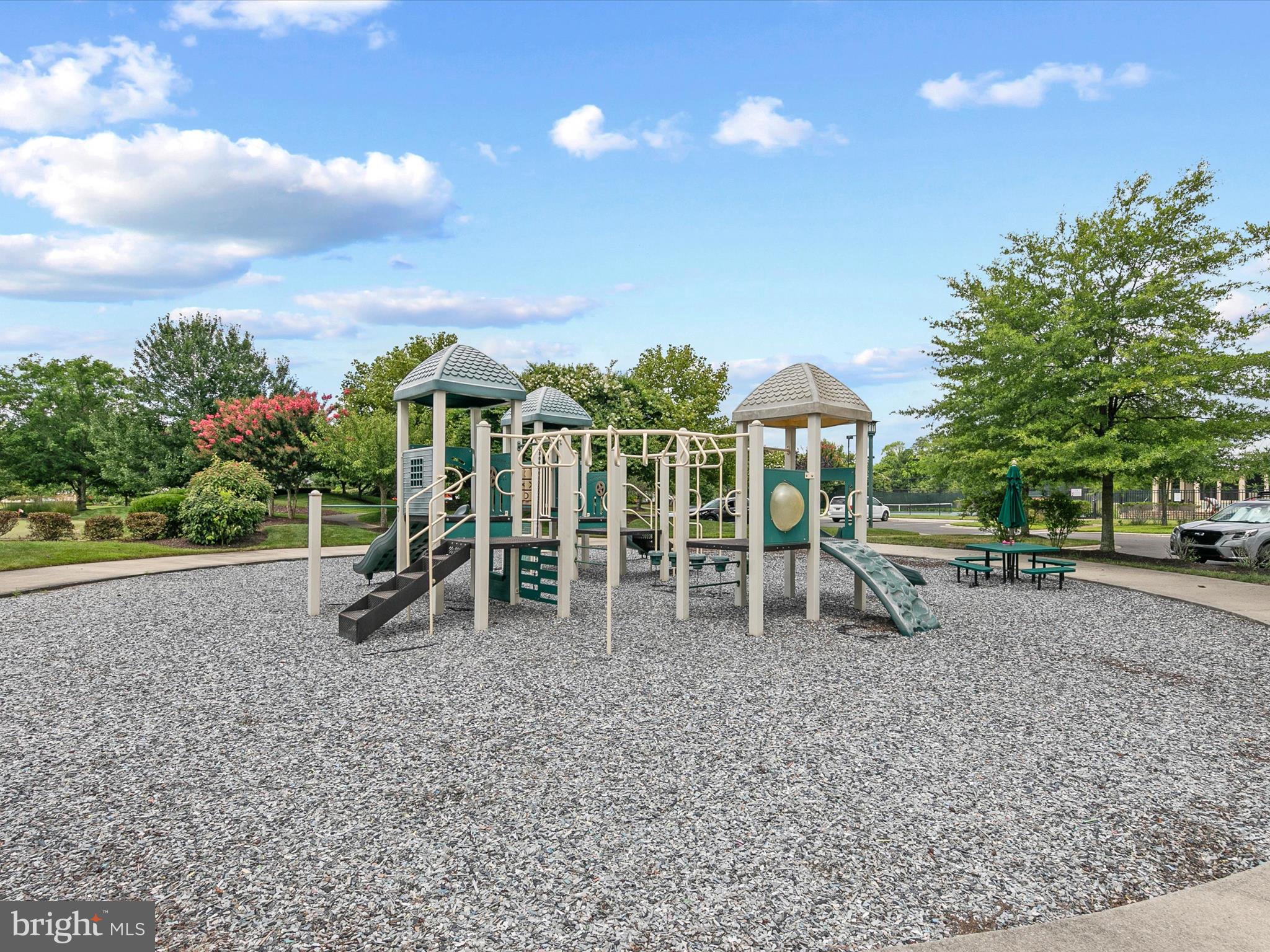 BAY FOREST CLUB - Residential