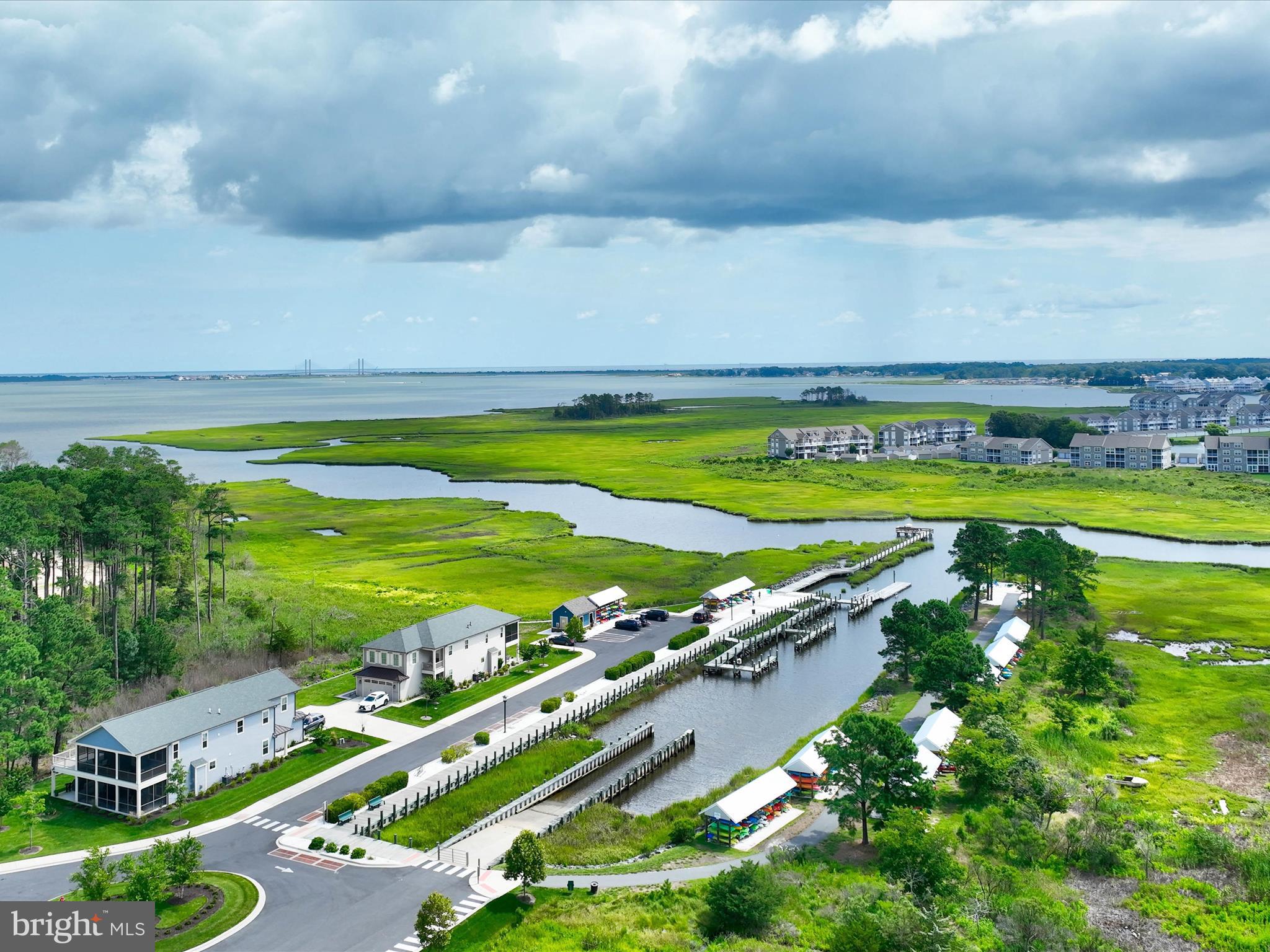 BAY FOREST CLUB - Residential