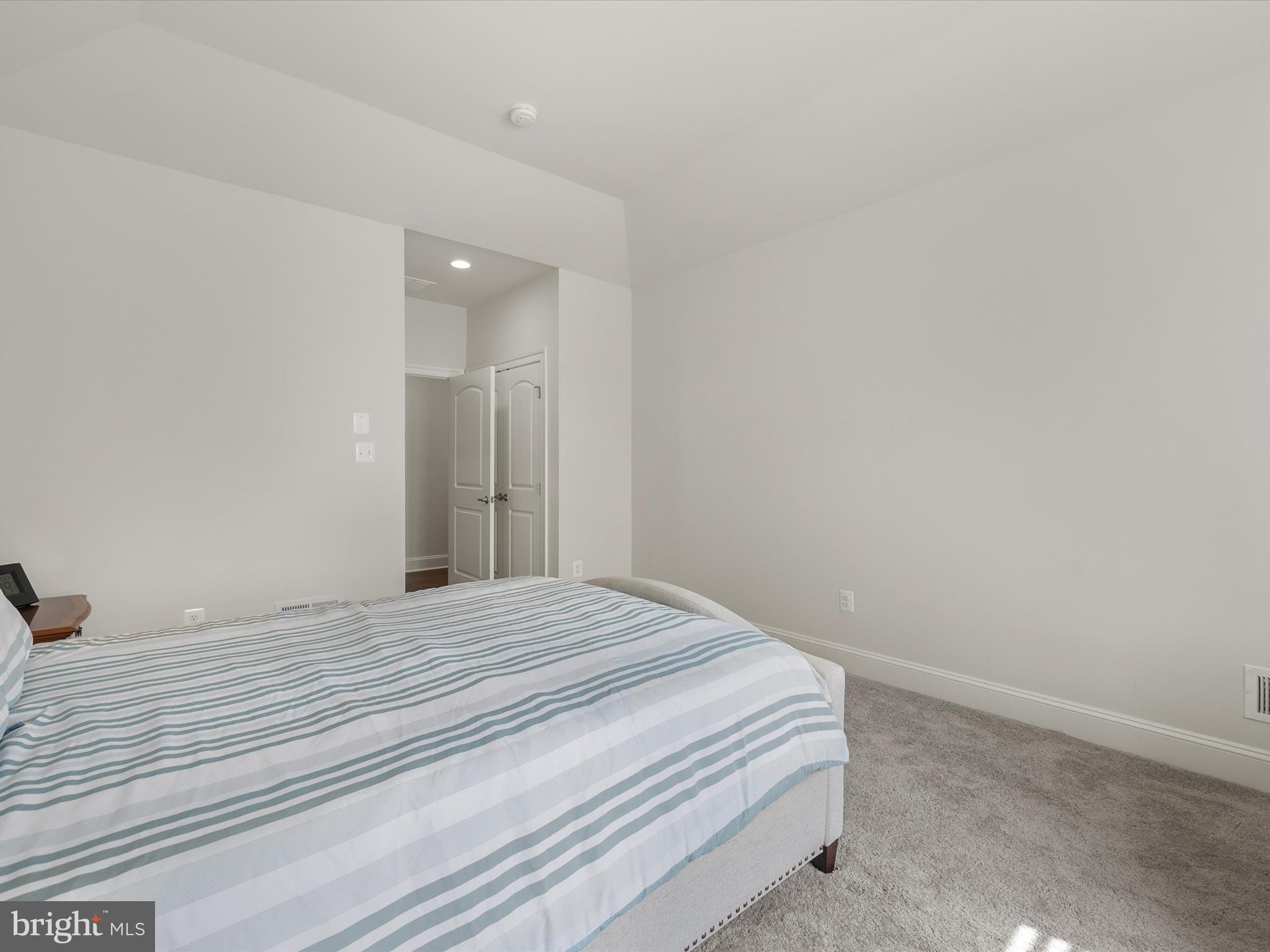 BAY FOREST CLUB - Residential