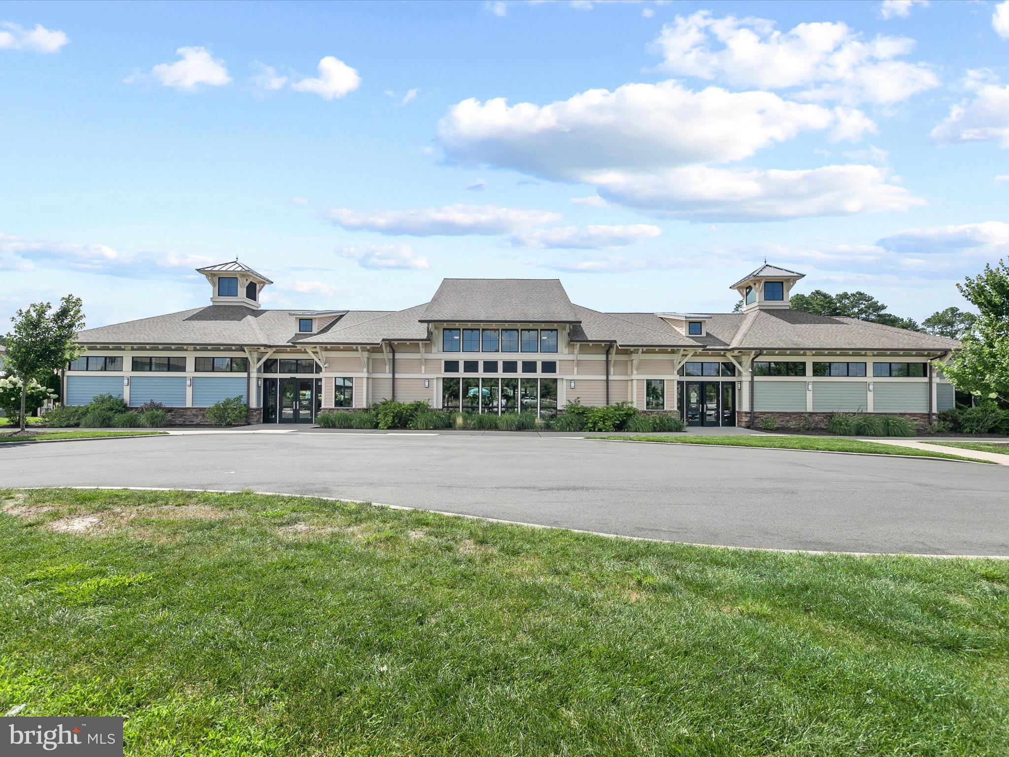 BAY FOREST CLUB - Residential