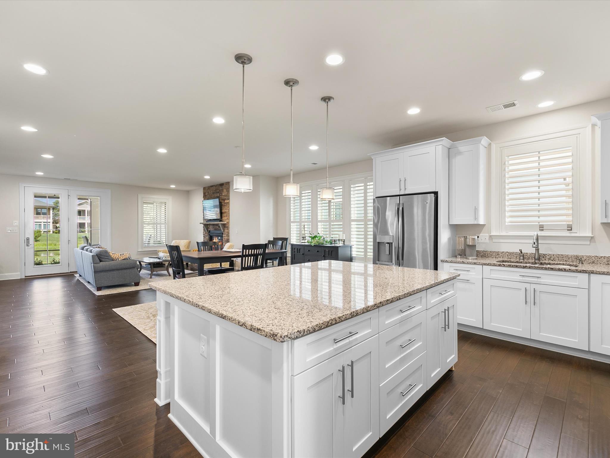 BAY FOREST CLUB - Residential