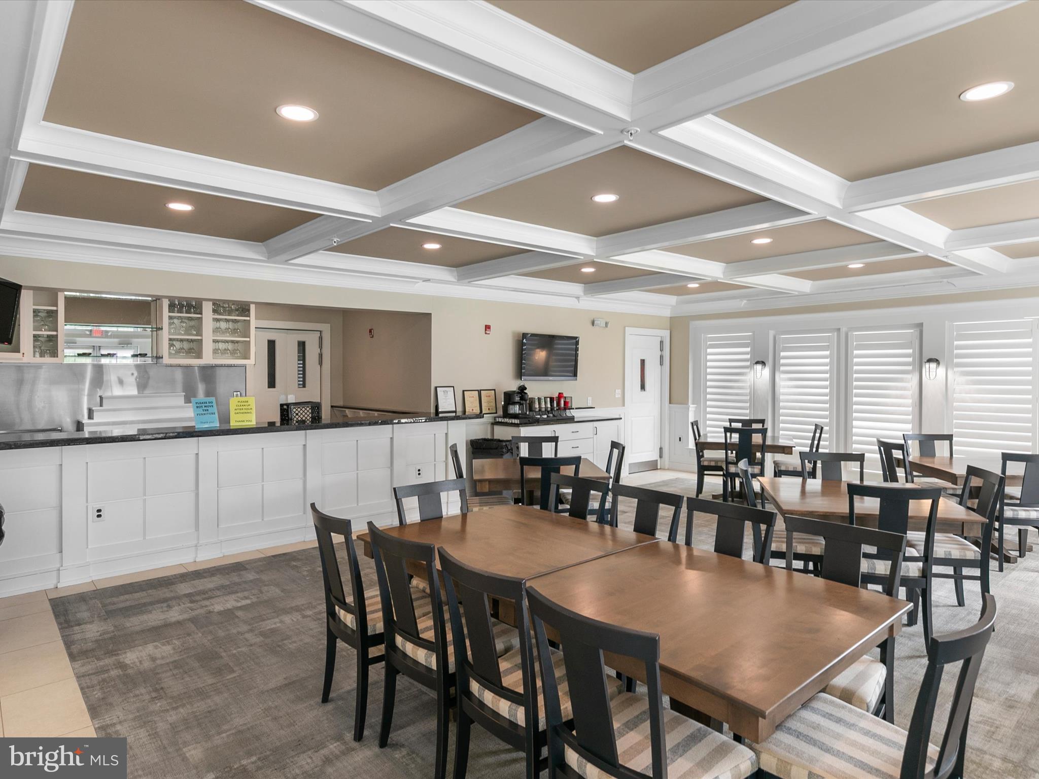 BAY FOREST CLUB - Residential