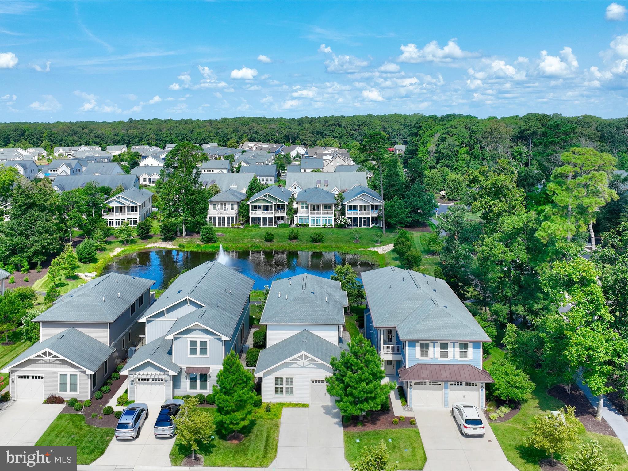 BAY FOREST CLUB - Residential