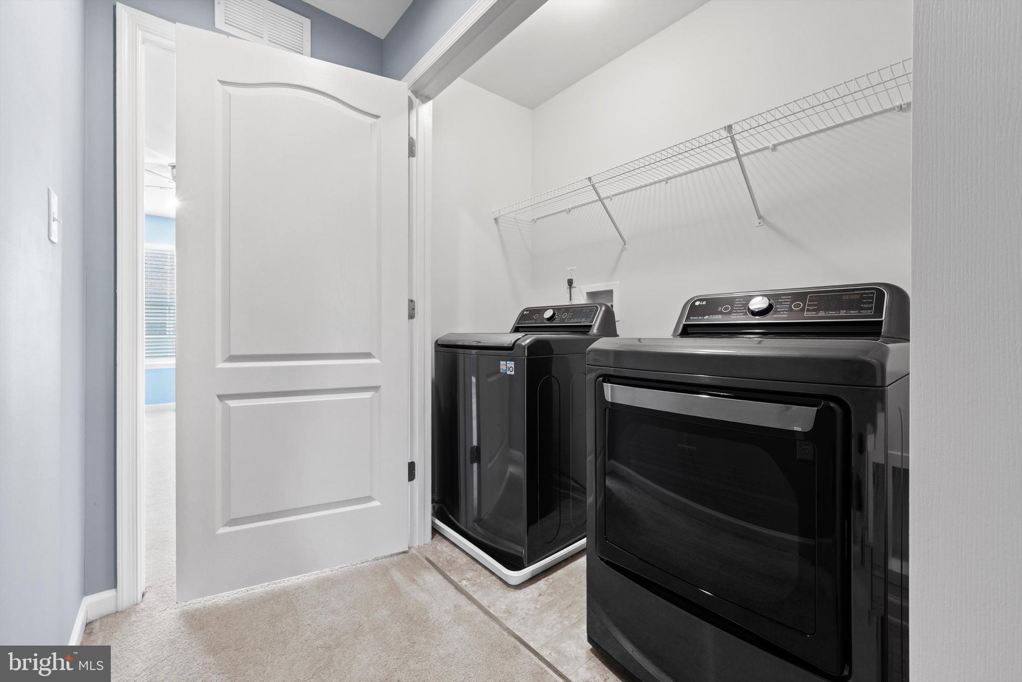 MCCAULEY CROSSING - Residential Lease