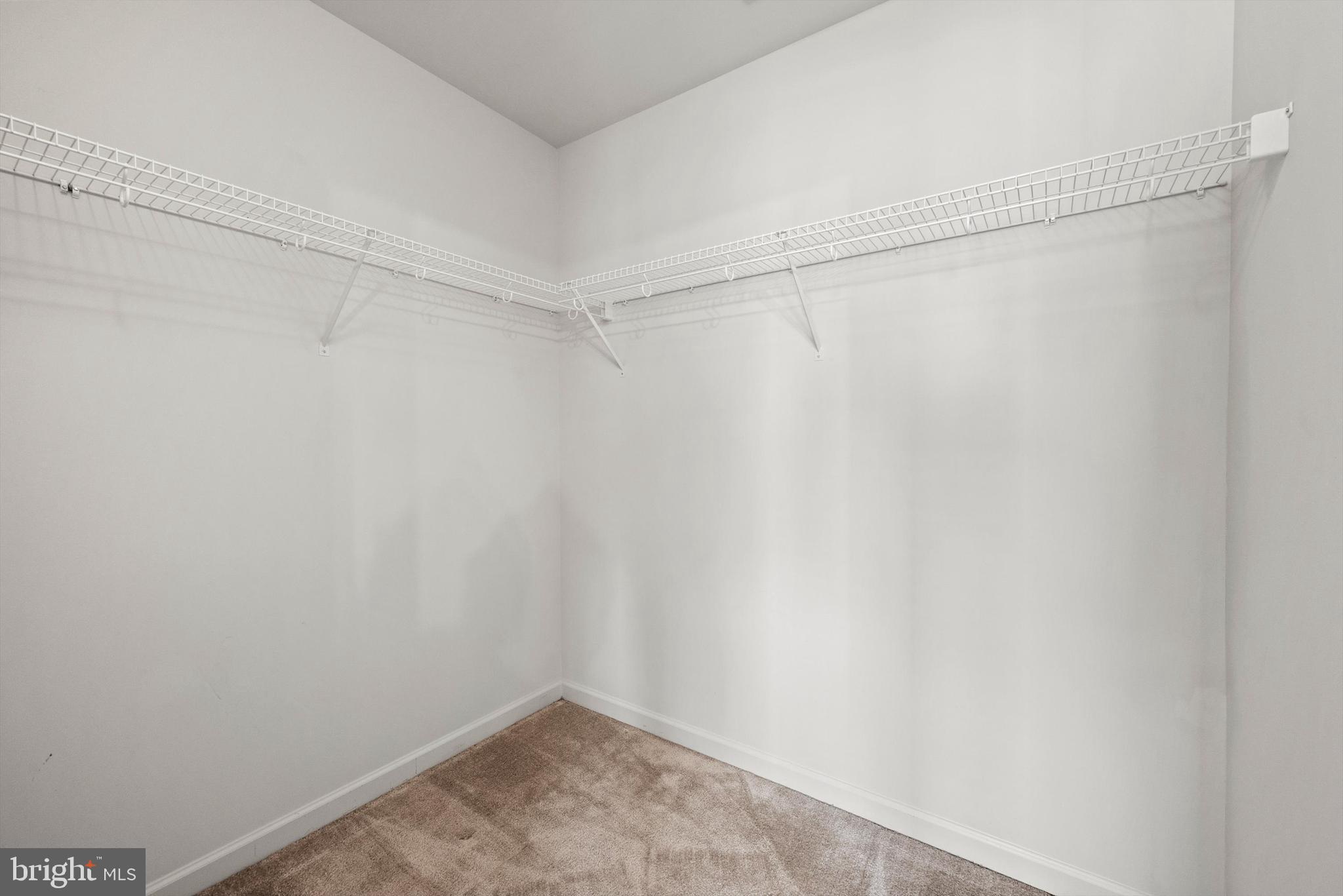 MCCAULEY CROSSING - Residential Lease