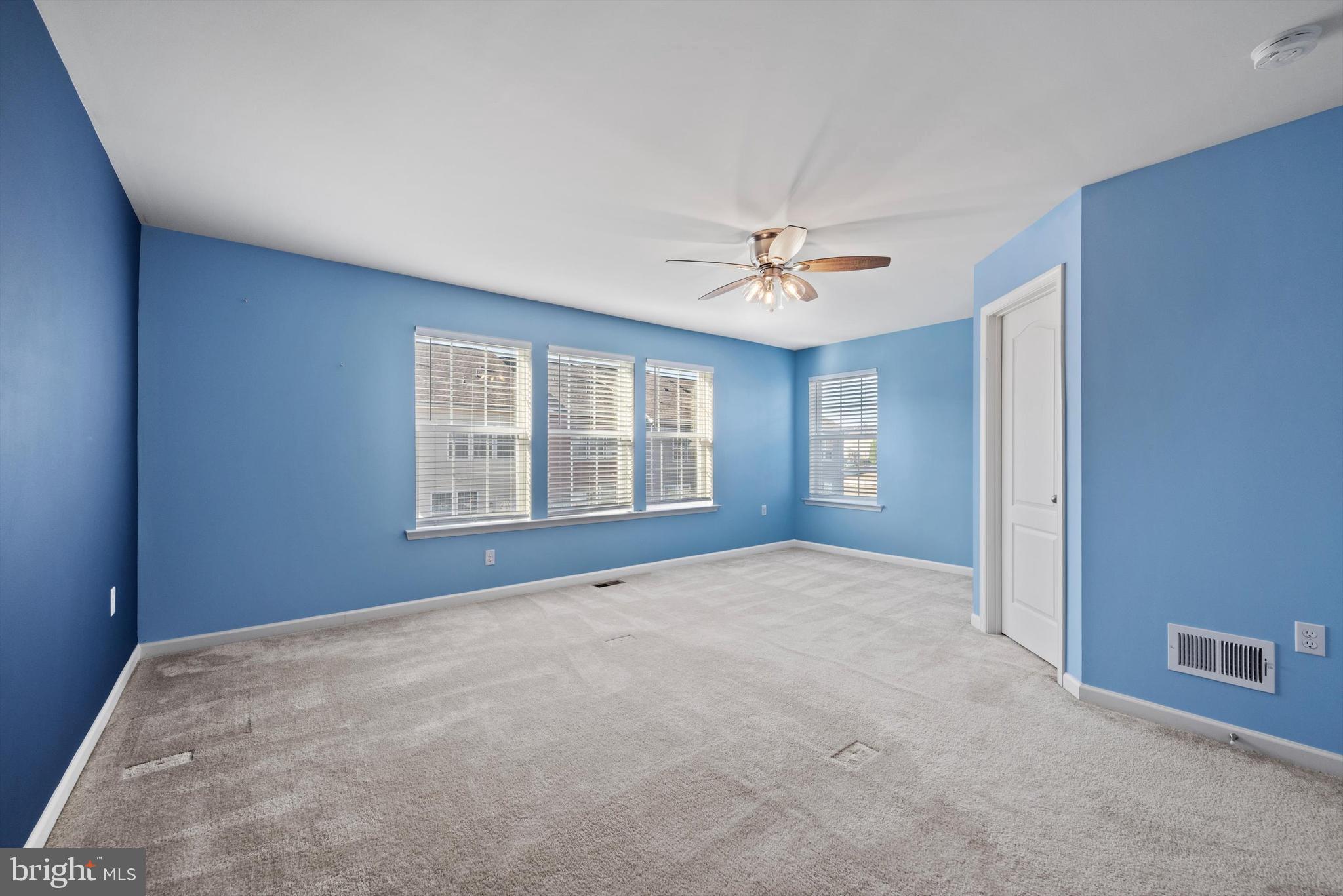 MCCAULEY CROSSING - Residential Lease