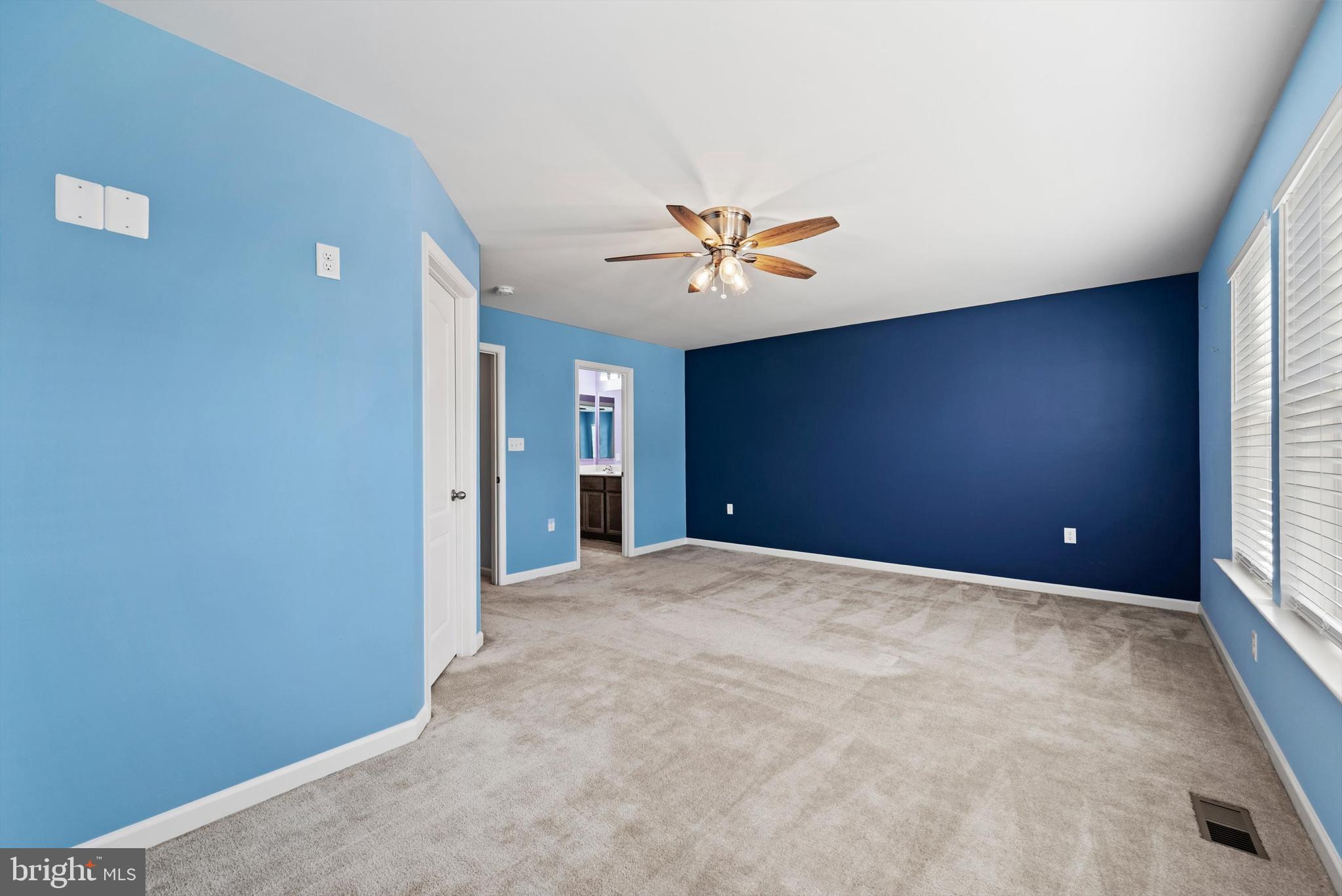 MCCAULEY CROSSING - Residential Lease