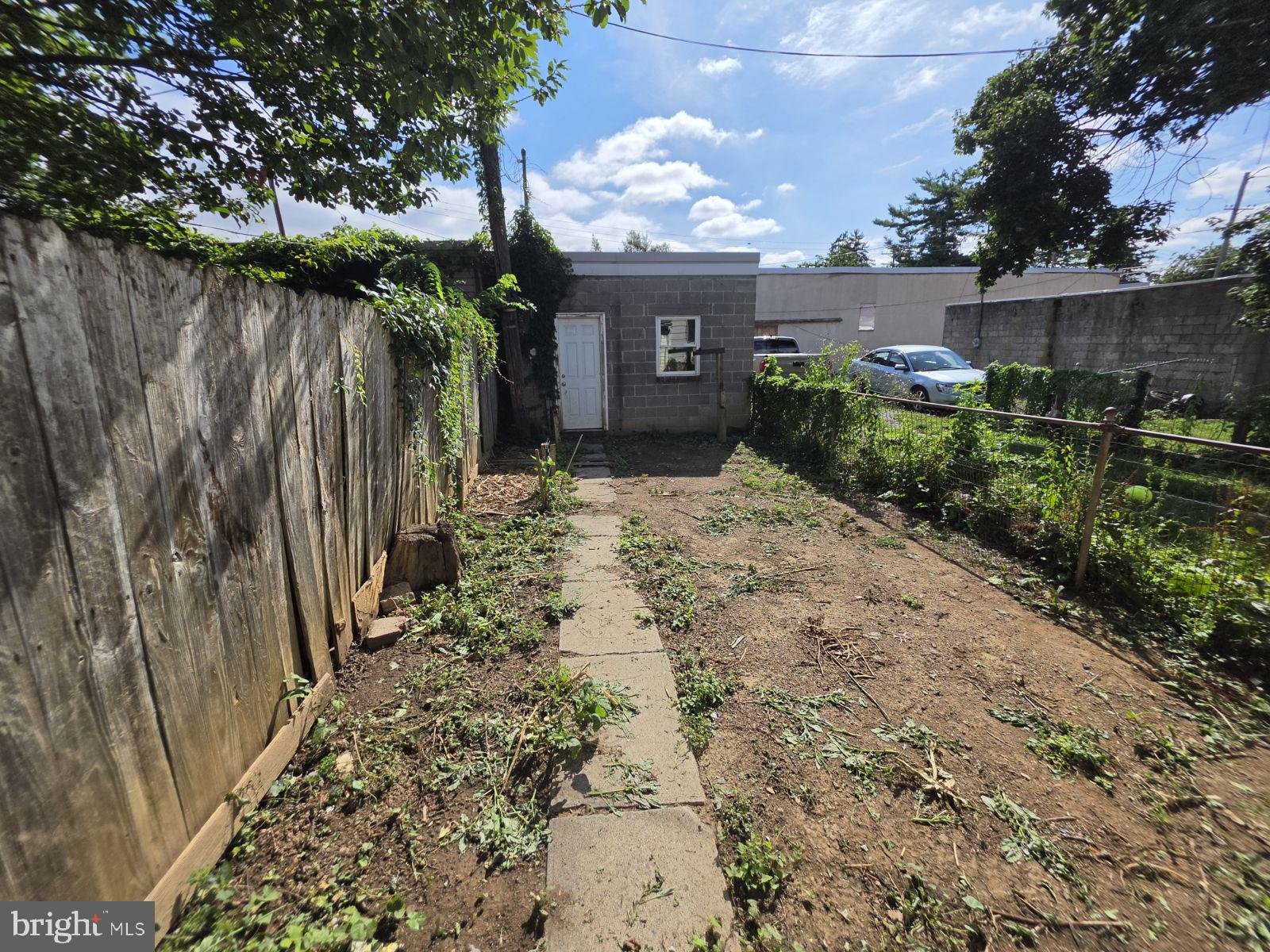 39 N HARTLEY STREET