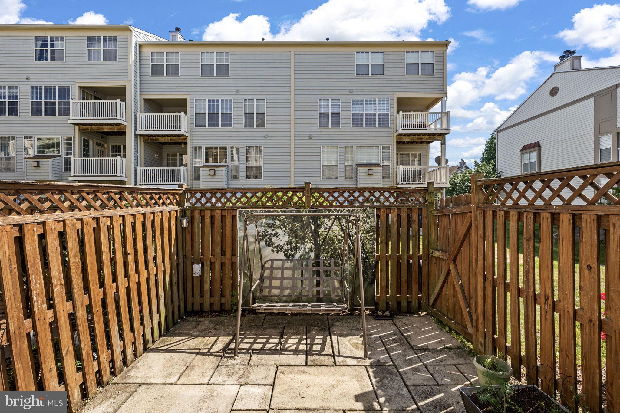 HIGHLAND AT GUNSTON CORNER - Residential