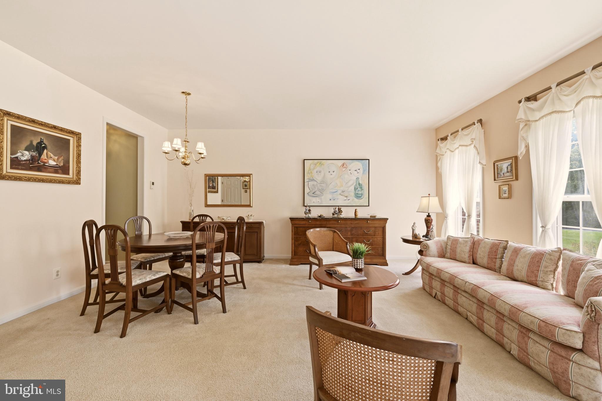 4093 OAK VILLAGE LANDING