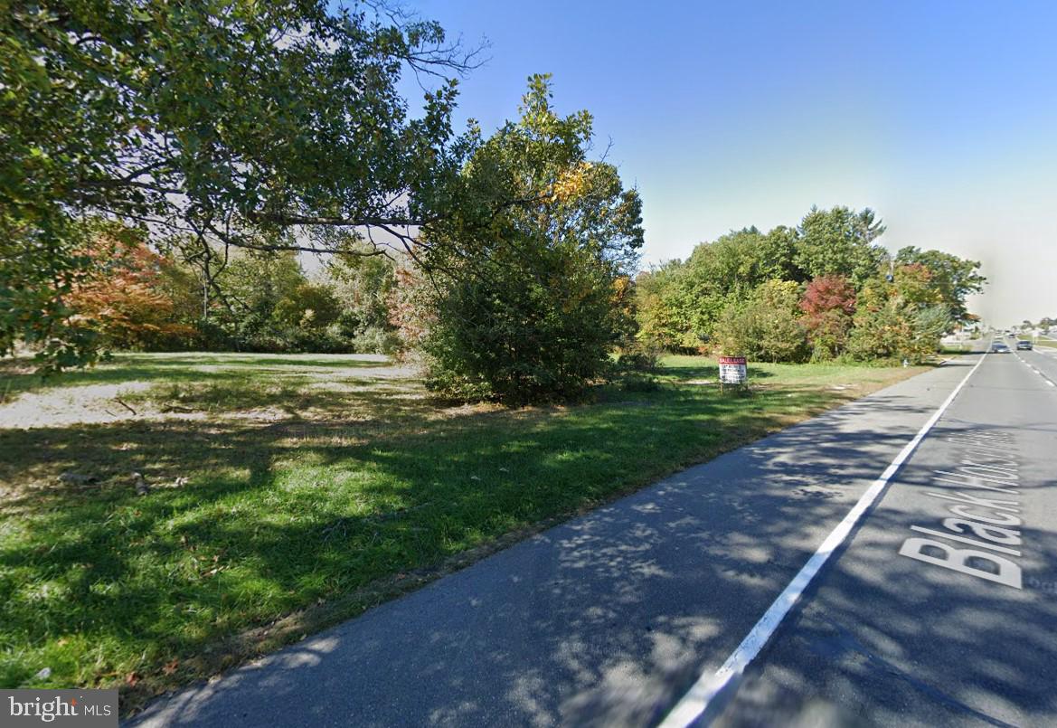 1361 N BLACK HORSE PK PIKE