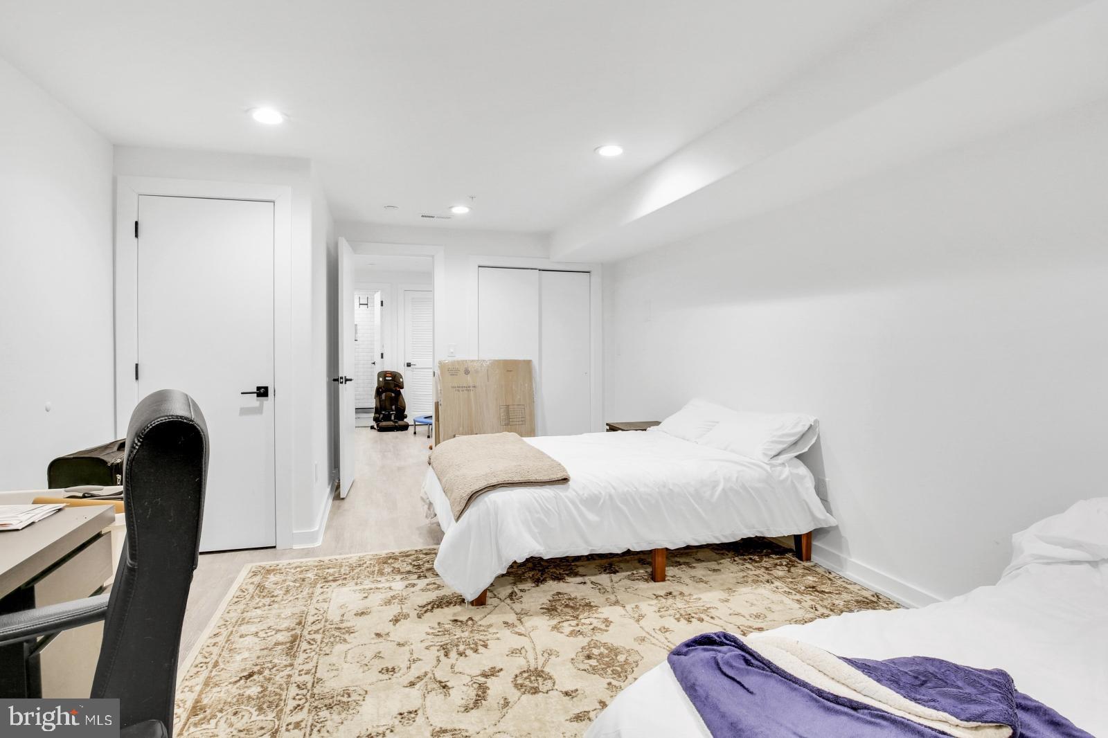 GRAYS FERRY - Residential Lease