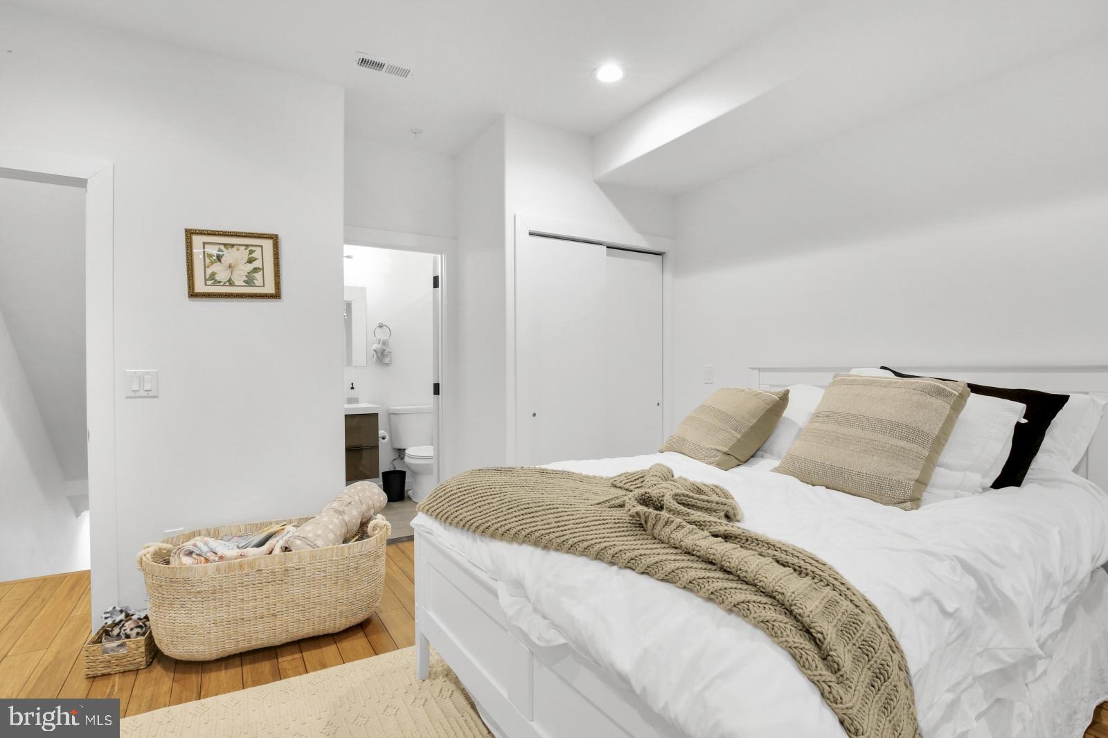 GRAYS FERRY - Residential Lease