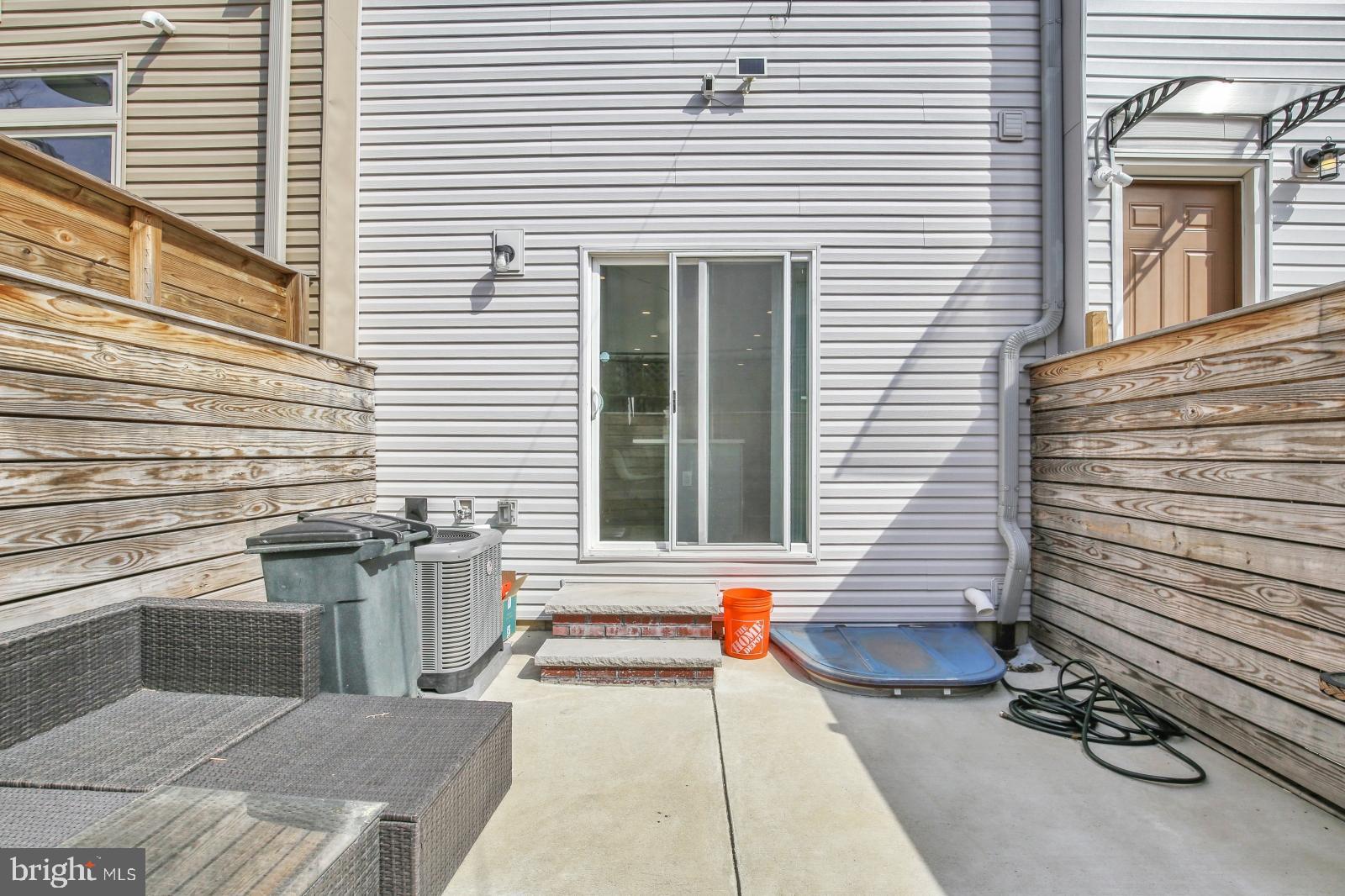 GRAYS FERRY - Residential Lease