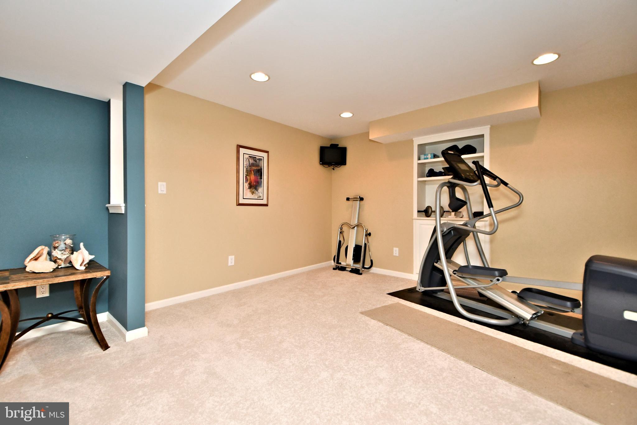 STONEY FORD ESTATE - Residential