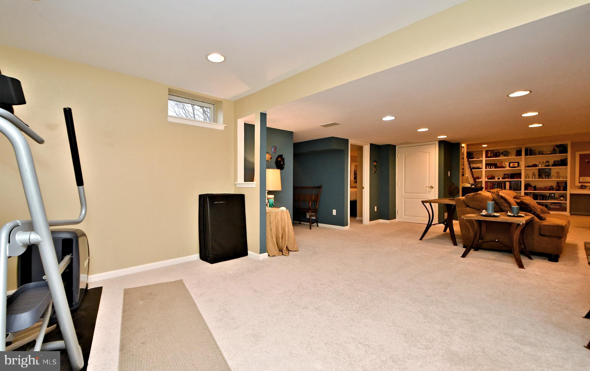 STONEY FORD ESTATE - Residential