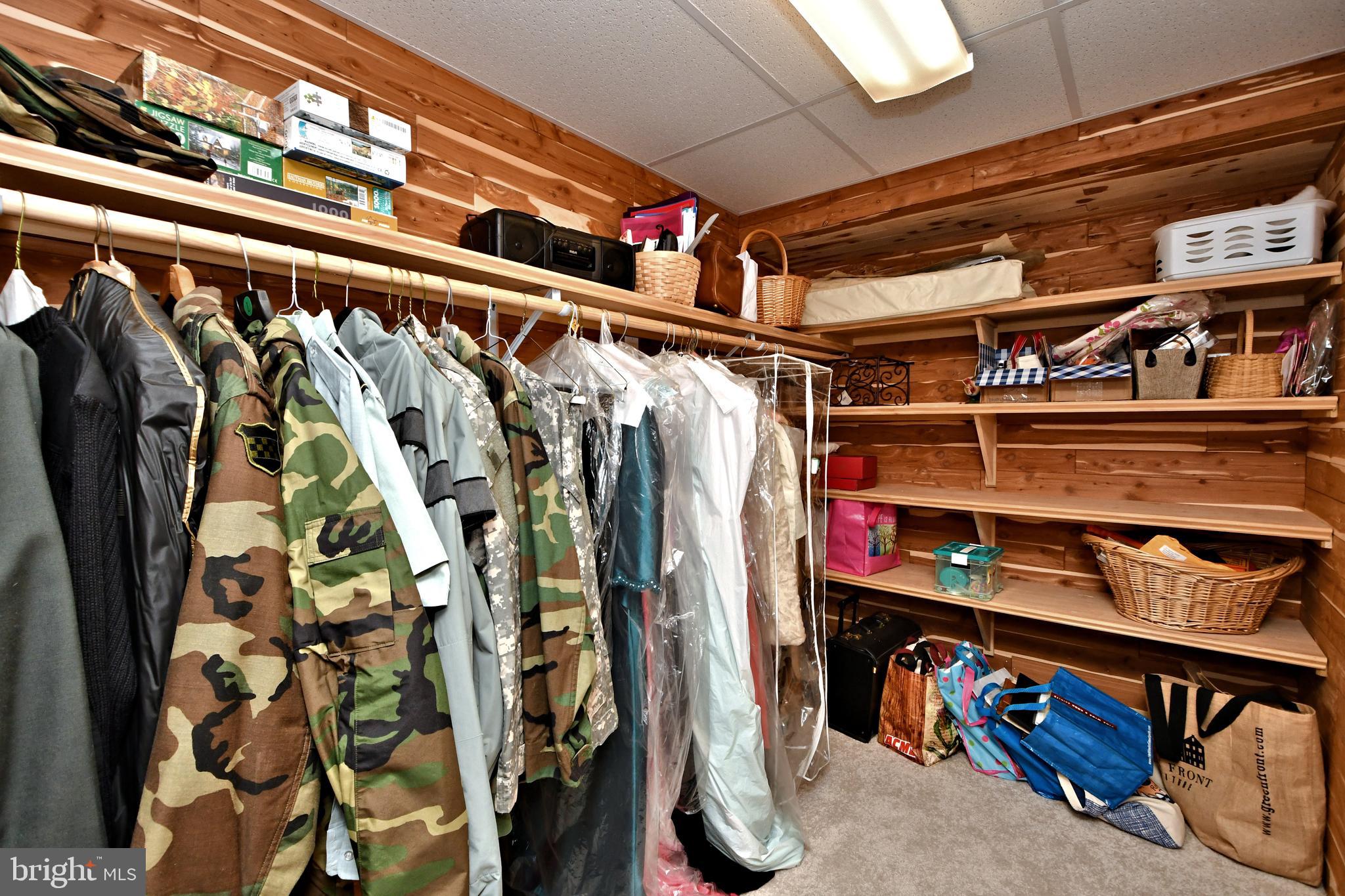 STONEY FORD ESTATE - Residential