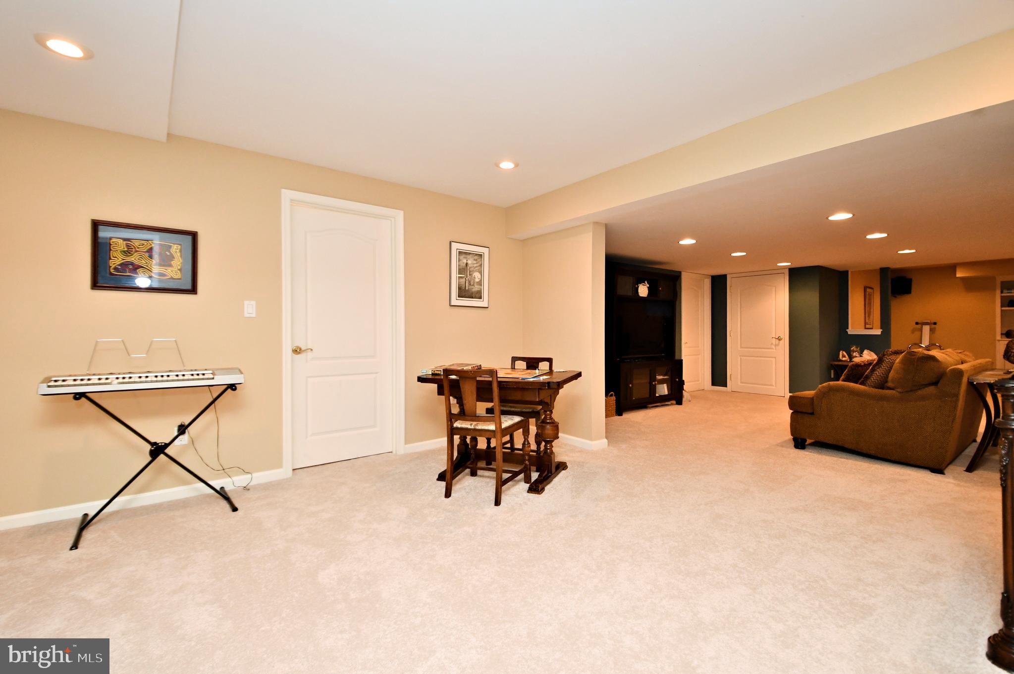 STONEY FORD ESTATE - Residential