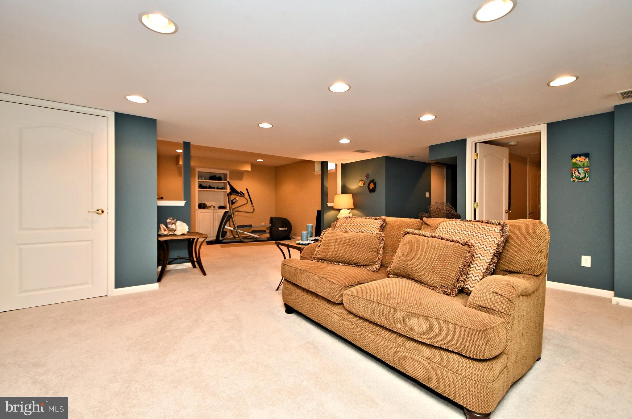 STONEY FORD ESTATE - Residential