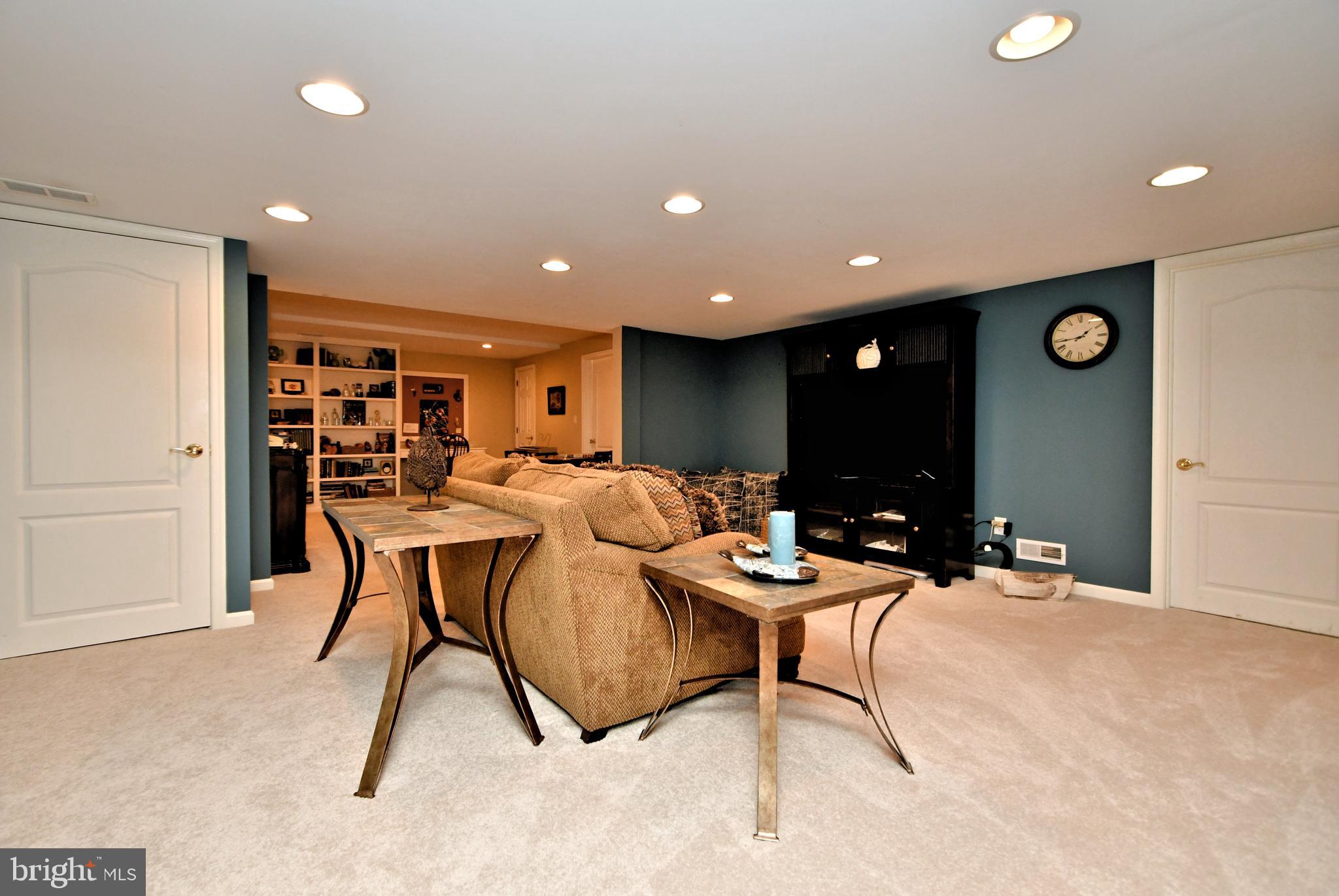 STONEY FORD ESTATE - Residential