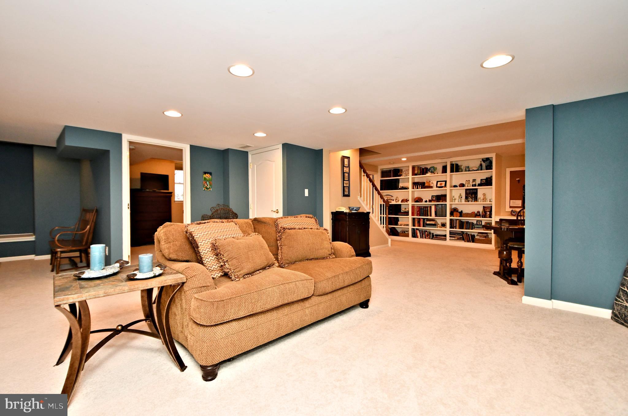 STONEY FORD ESTATE - Residential