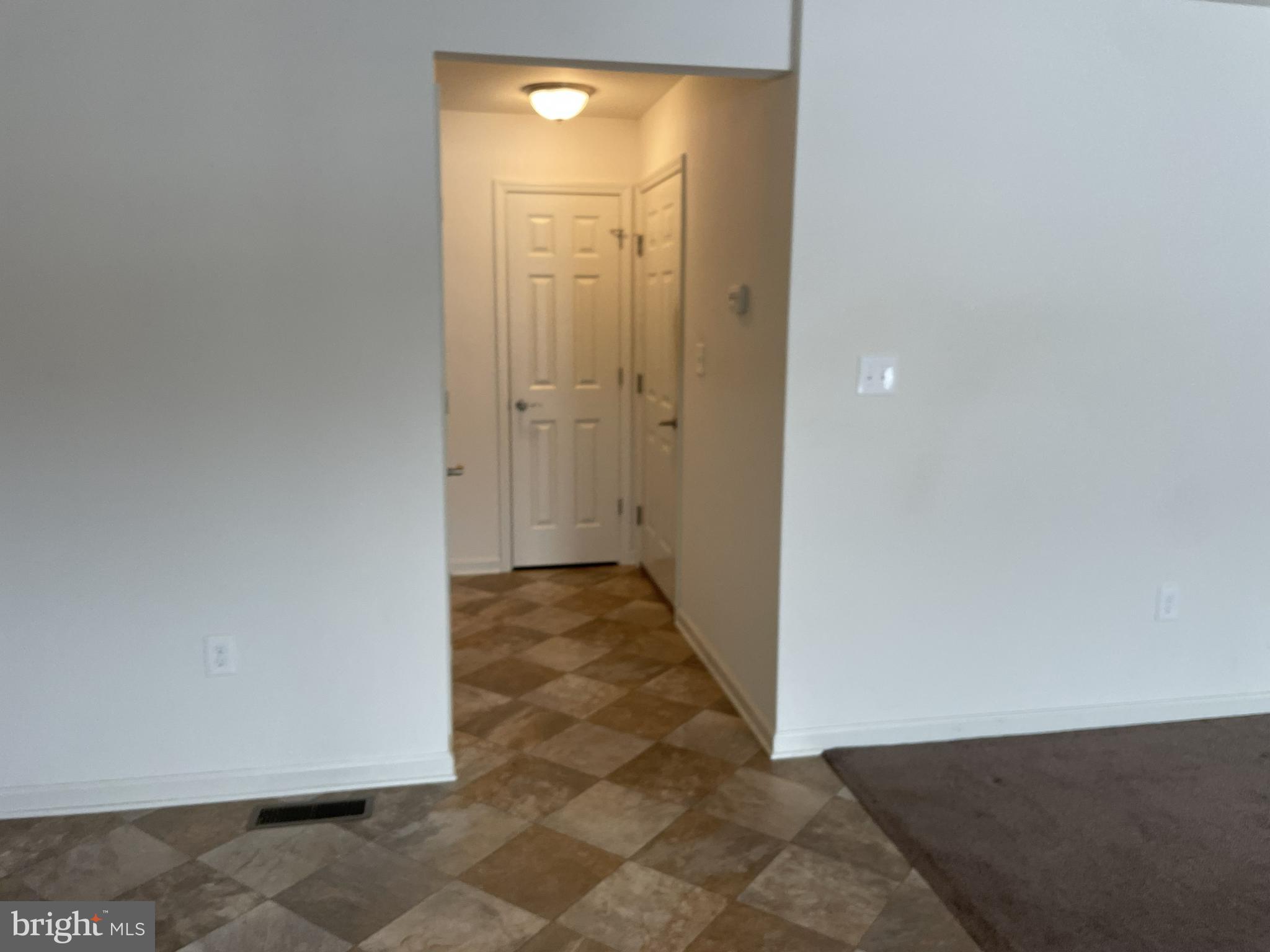 MACINTOSH CROSSING - Residential