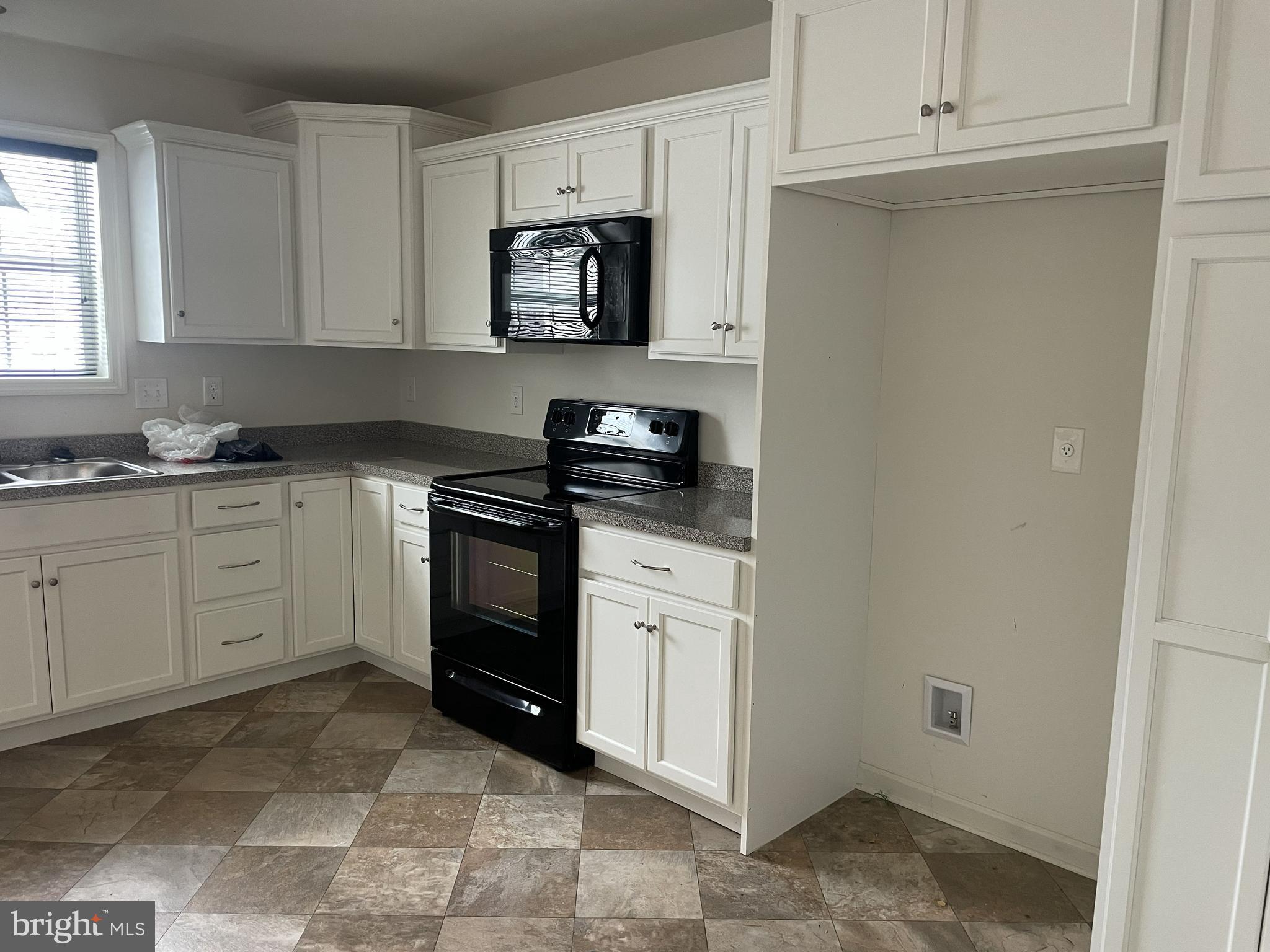 MACINTOSH CROSSING - Residential